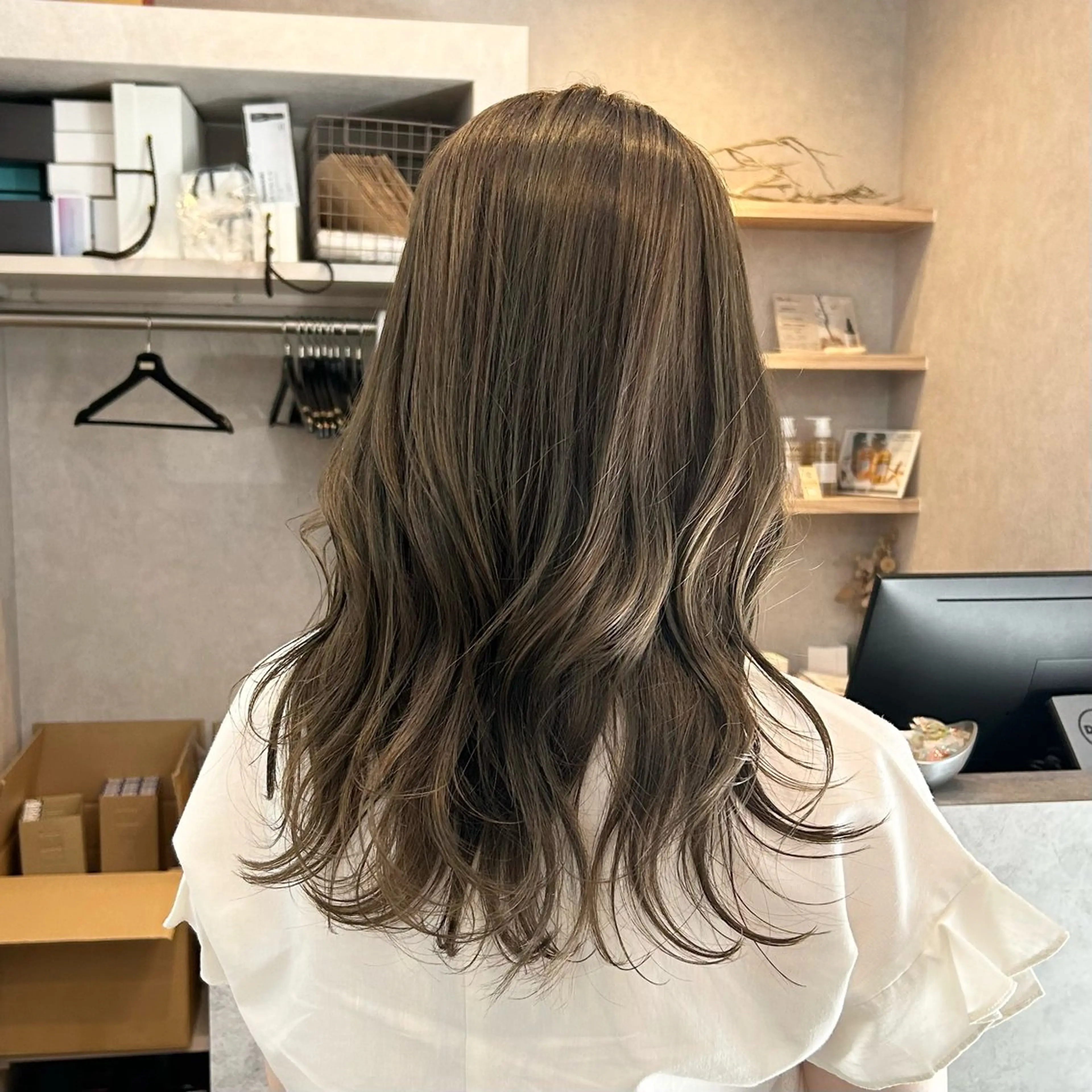 ミディアム カラー いなみね はるきのヘアスタイル