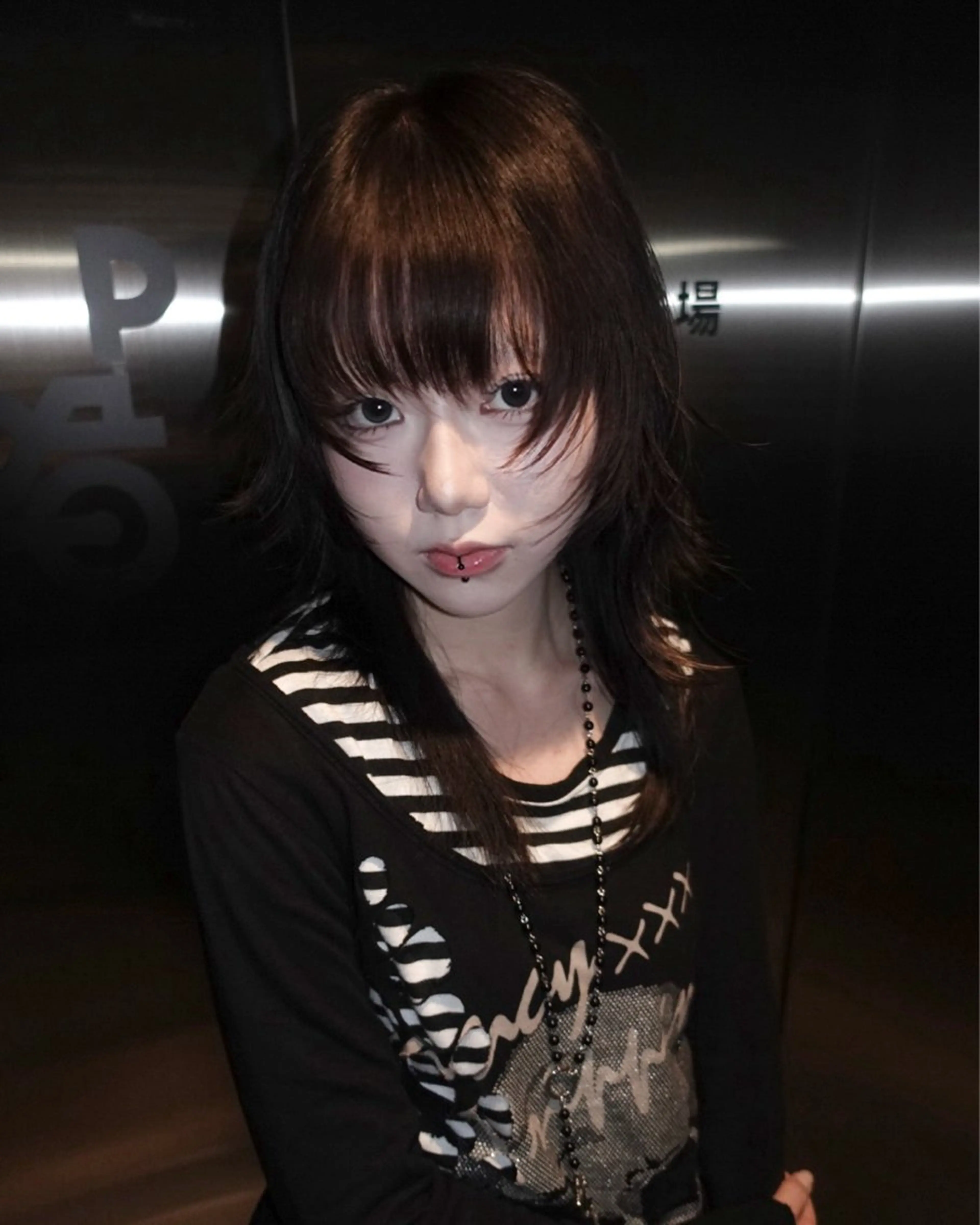 ミディアム カット Null 表参道所属・岩下昂世/ ハイトーン/デザインのヘアスタイル