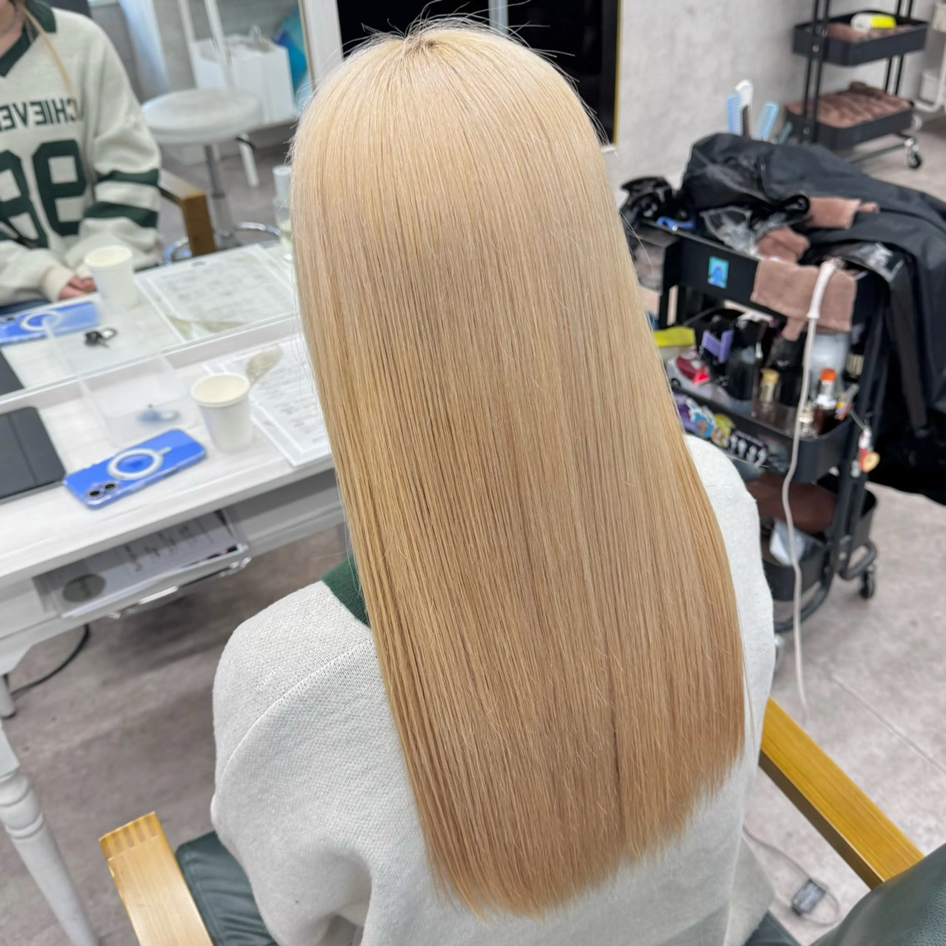 ロング カラー ヘアカラー JUNSHIN🦋 ヘアセット／カラーのヘアスタイル