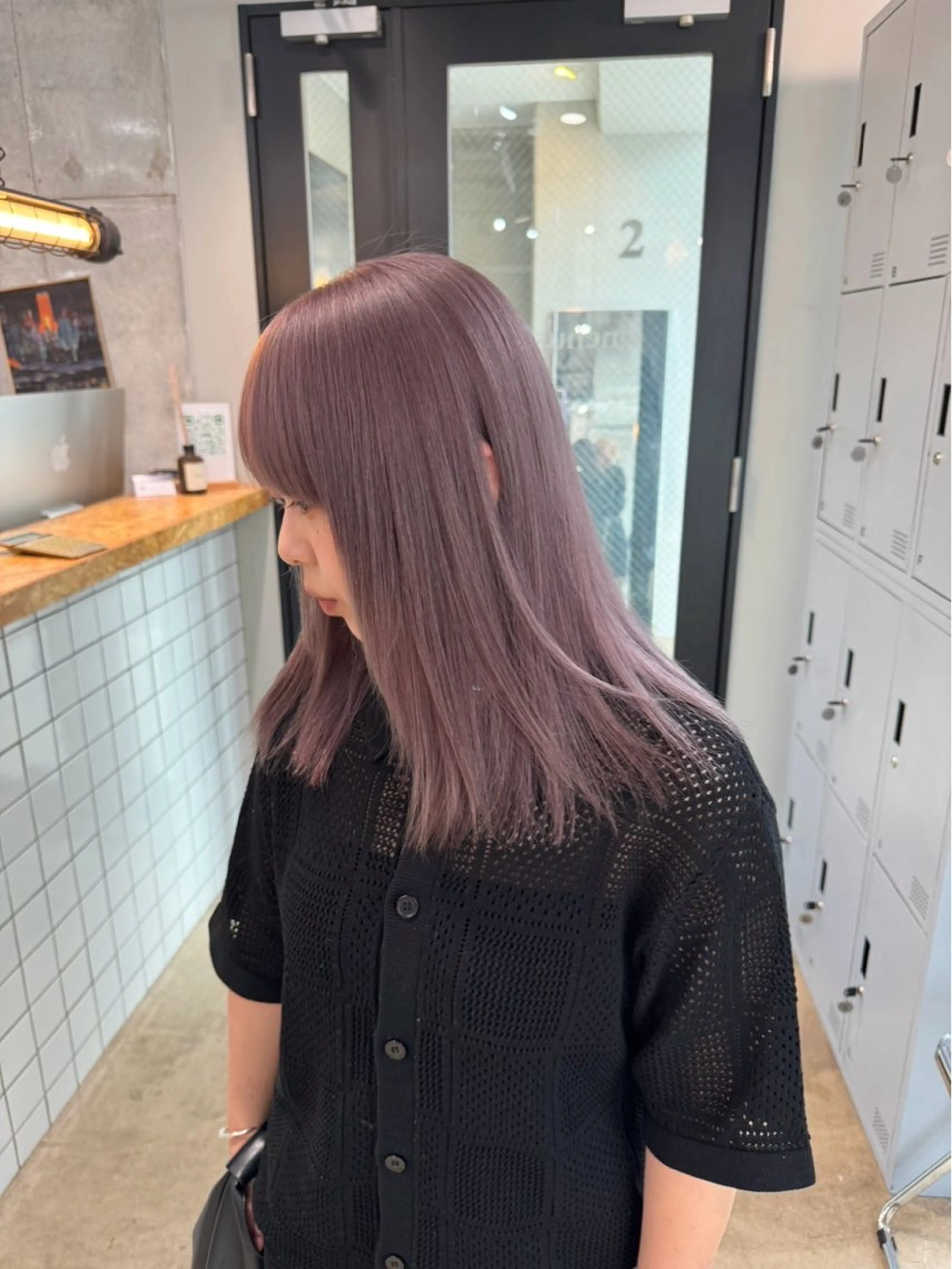 ミディアム カラー ブリーチ ダブルカラー ハイトーンカラー -Lattan- 椎葉 智佳のヘアスタイル