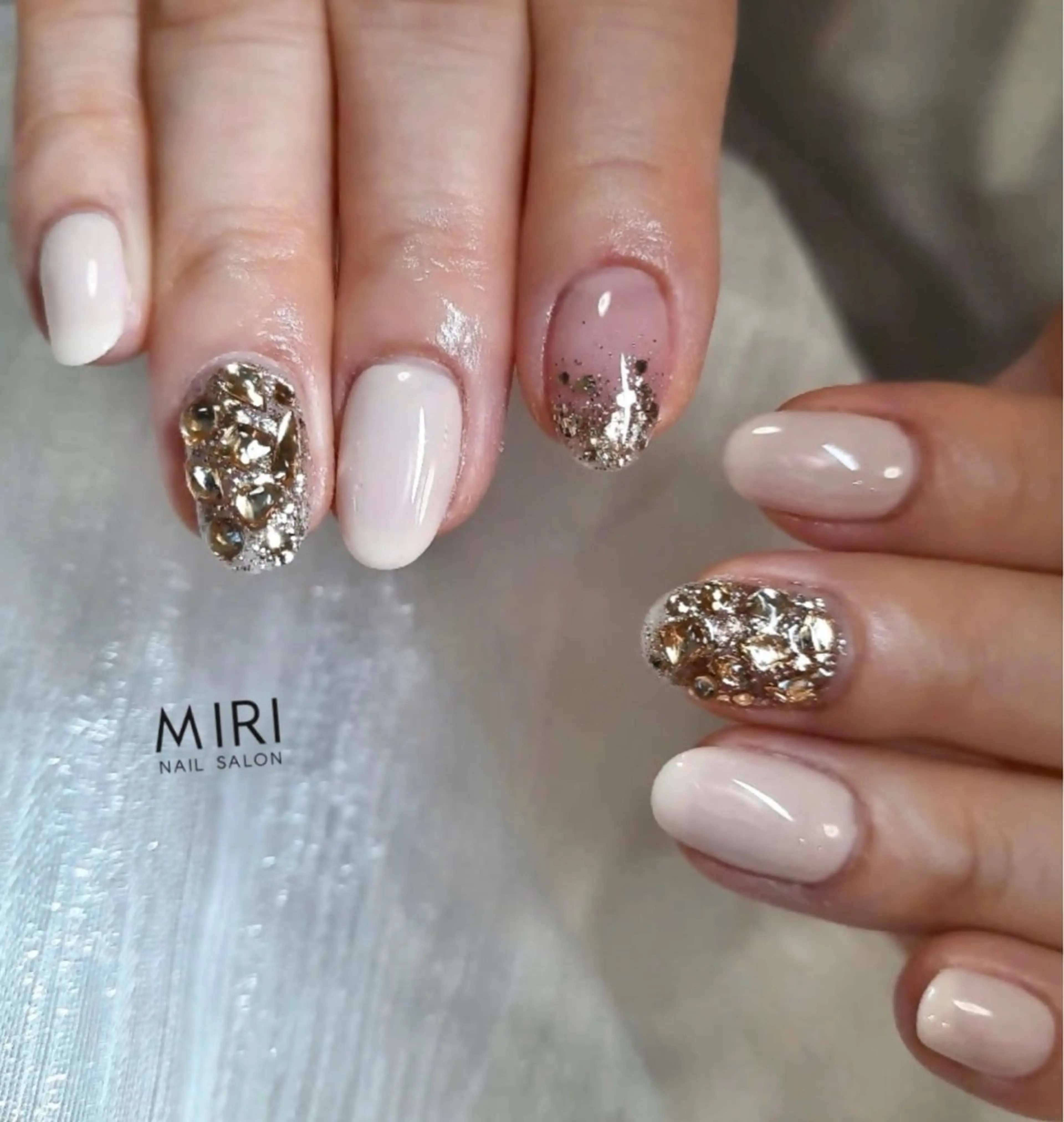 ネイル フットネイル ジェルネイル マグネットネイル 持ち込み ニュアンスネイル ハンドネイル Miri nail salonのネイルデザイン