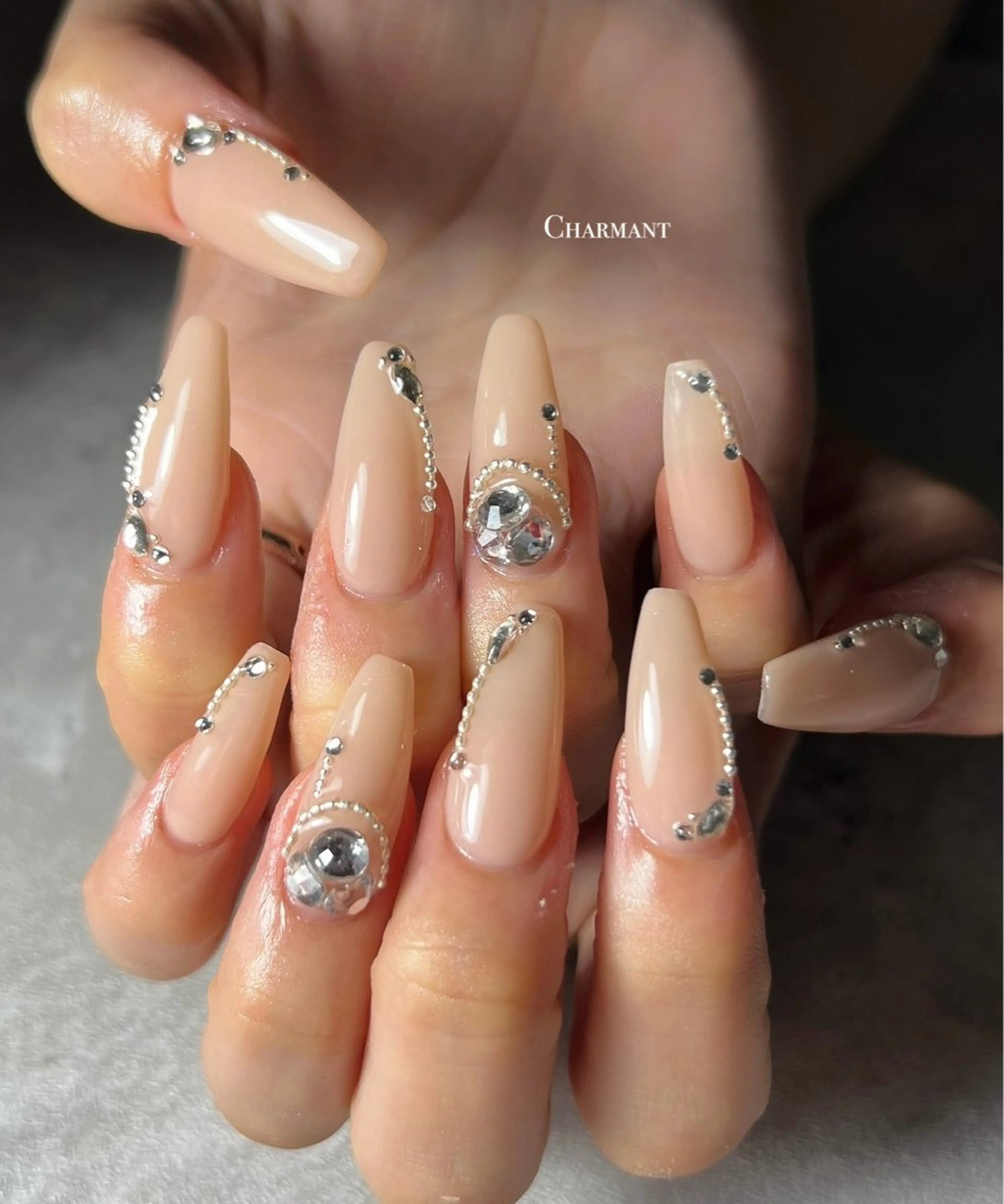 ネイル ハンドネイル Minako 【Charmant】のネイルデザイン