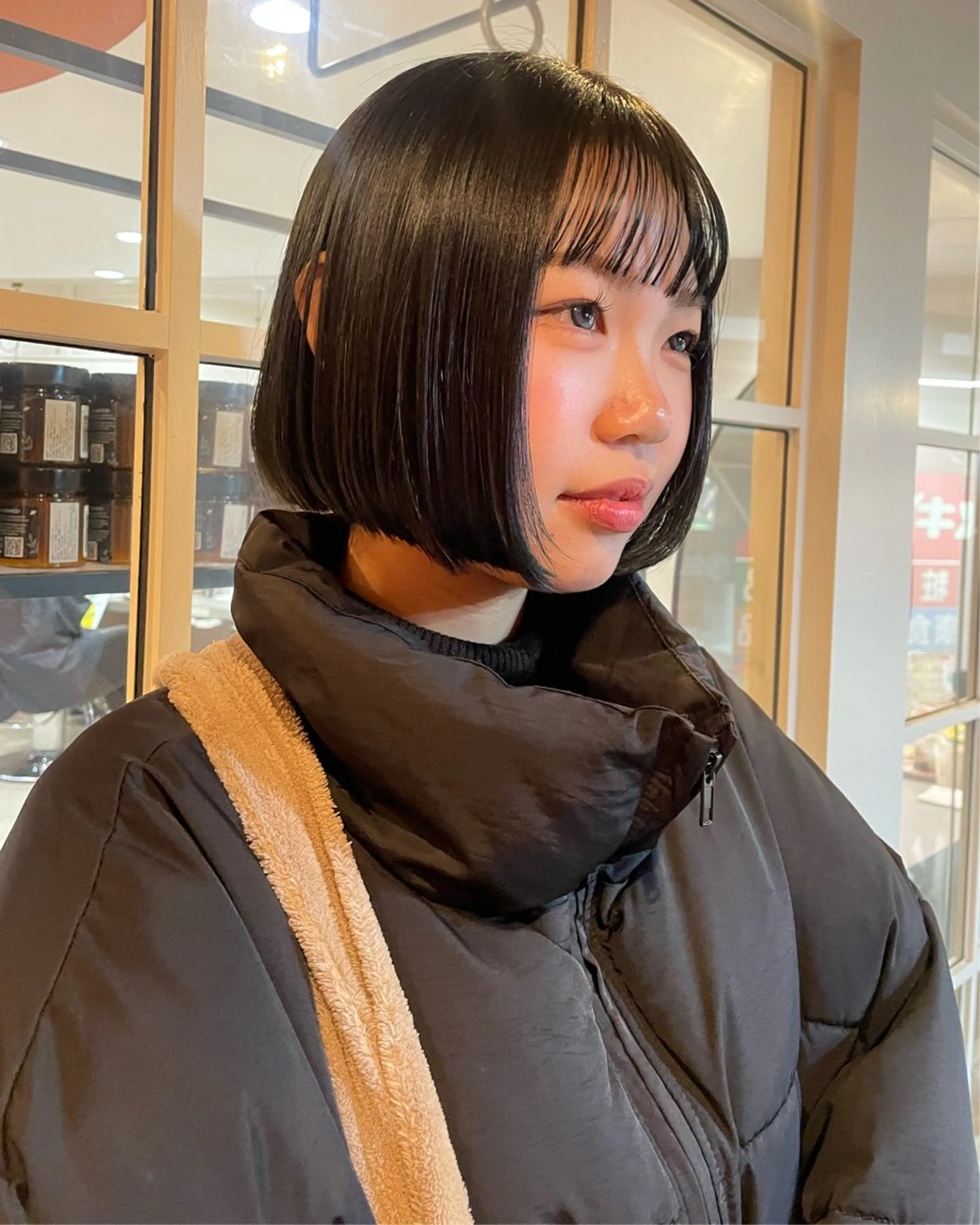 ミディアム カラー 佐藤 永夏のヘアスタイル