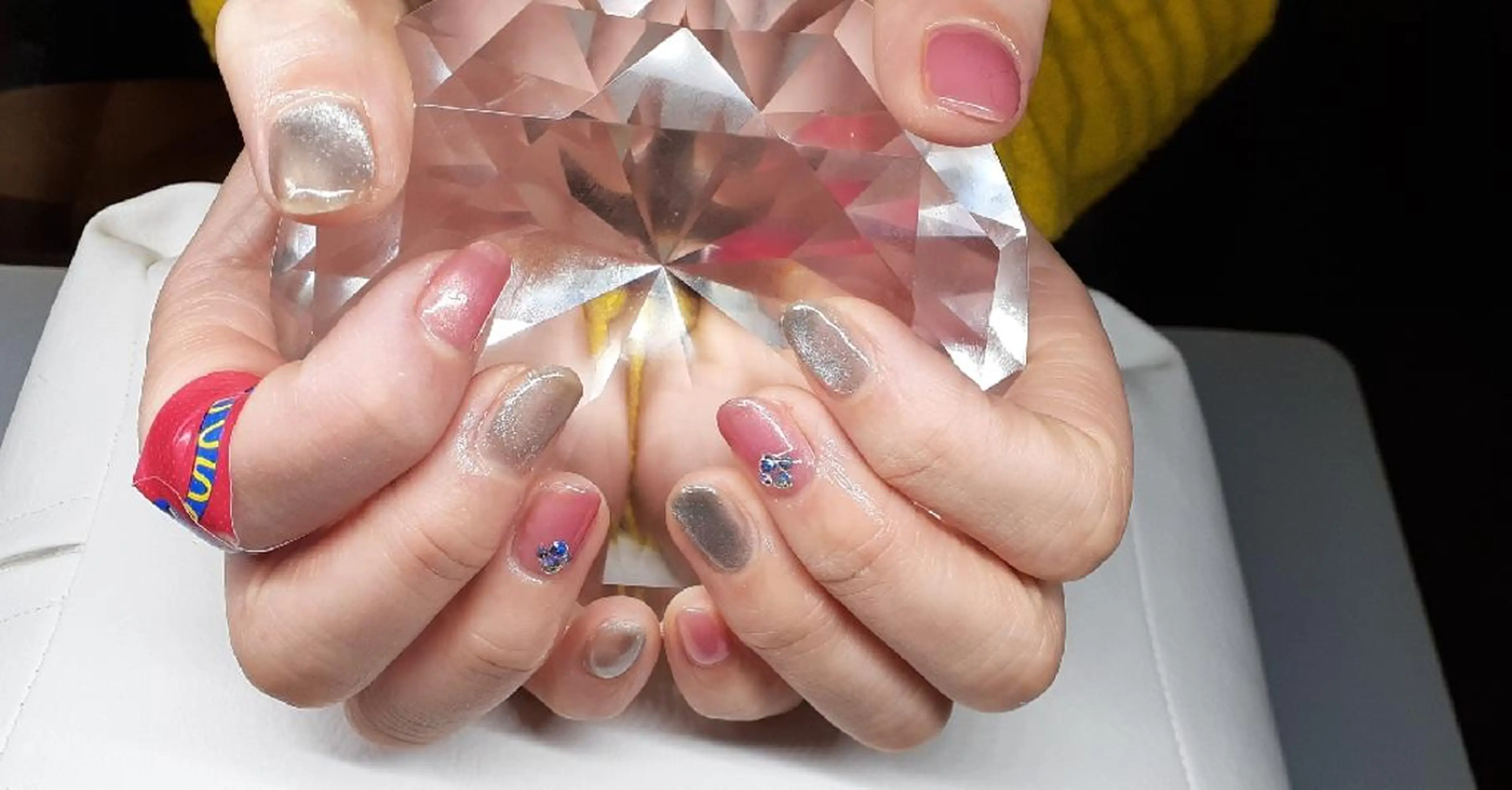 ネイル 大島 さやかのネイルデザイン