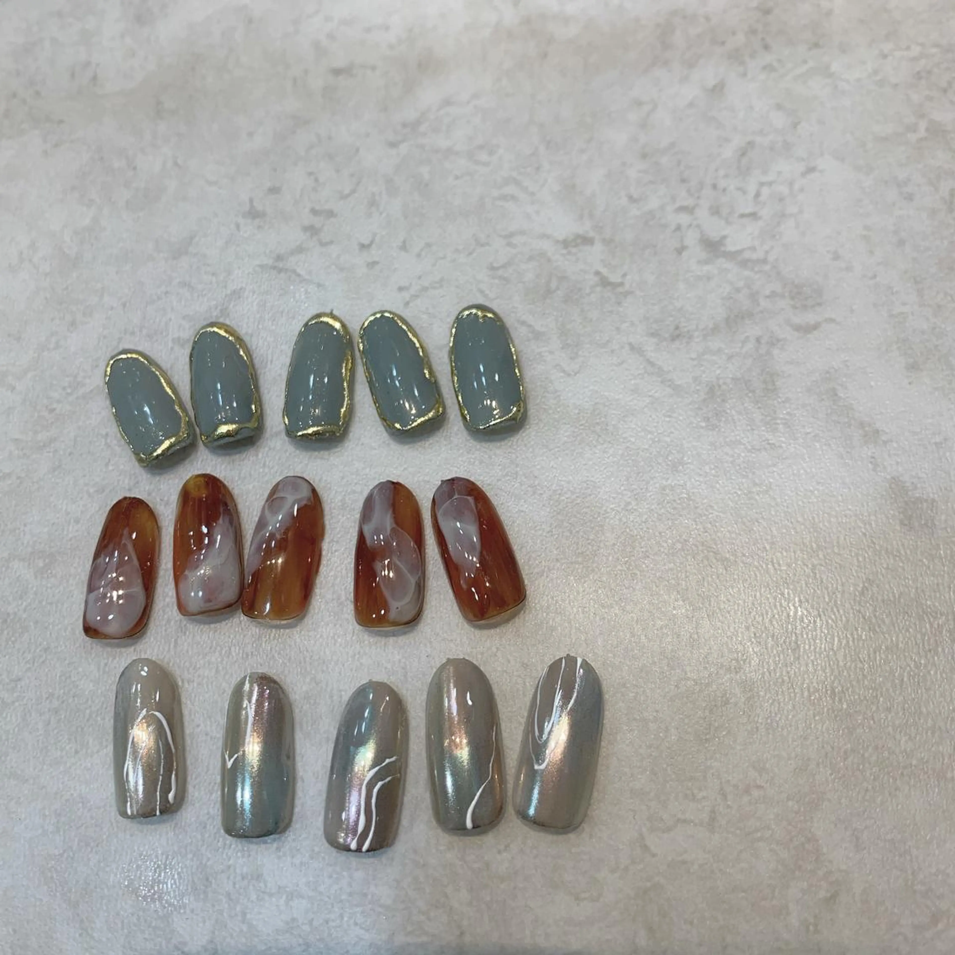 カラー パーマ ヘアアレンジ キッズ ネイル マツエク・マツパ feey ⁑erinaのネイルデザイン