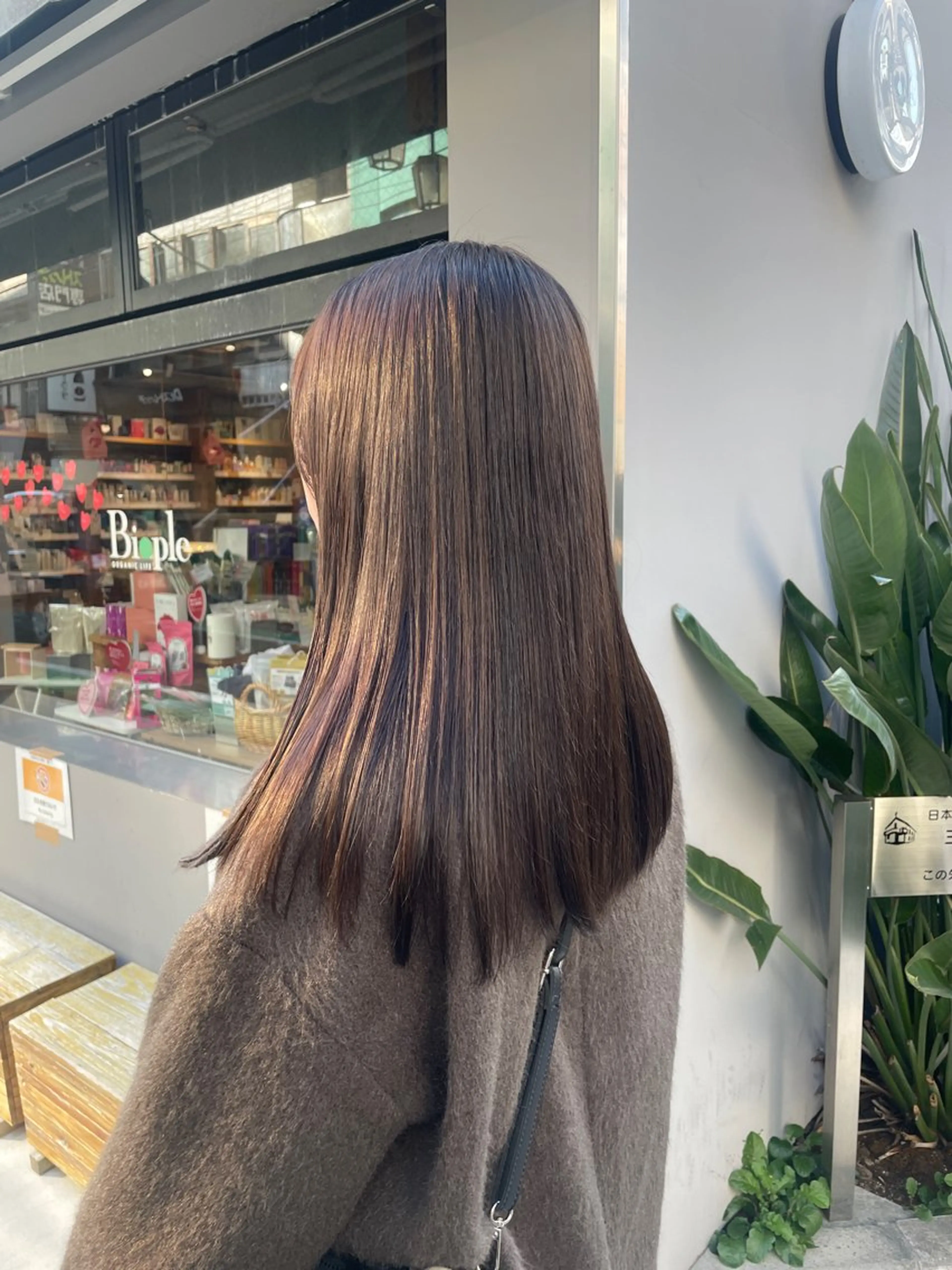 セミロング ヘアカラー HARUKA /透明感カラーのヘアスタイル