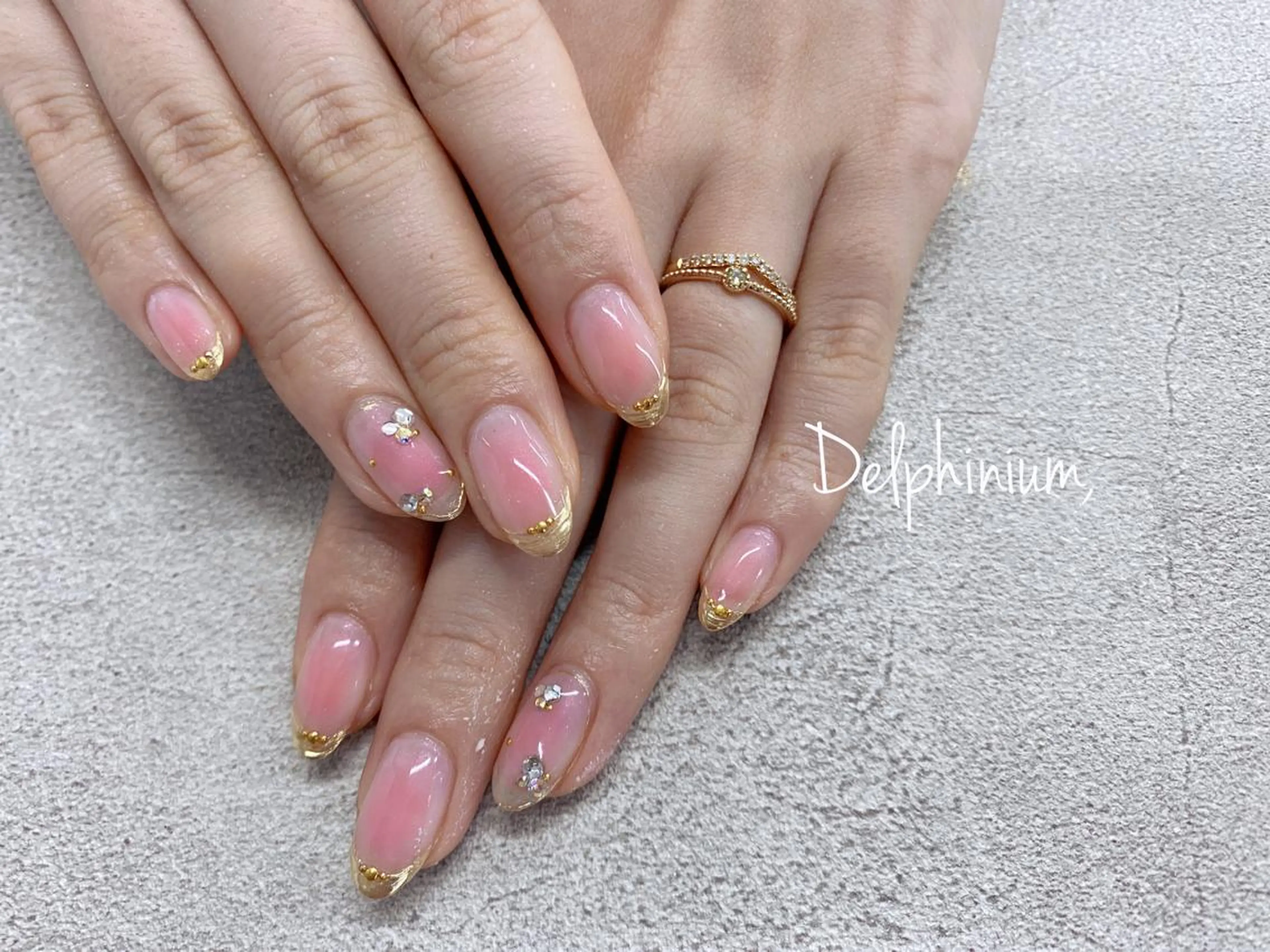 ネイル チークネイル ハンドネイル 岡本 友恵のネイルデザイン