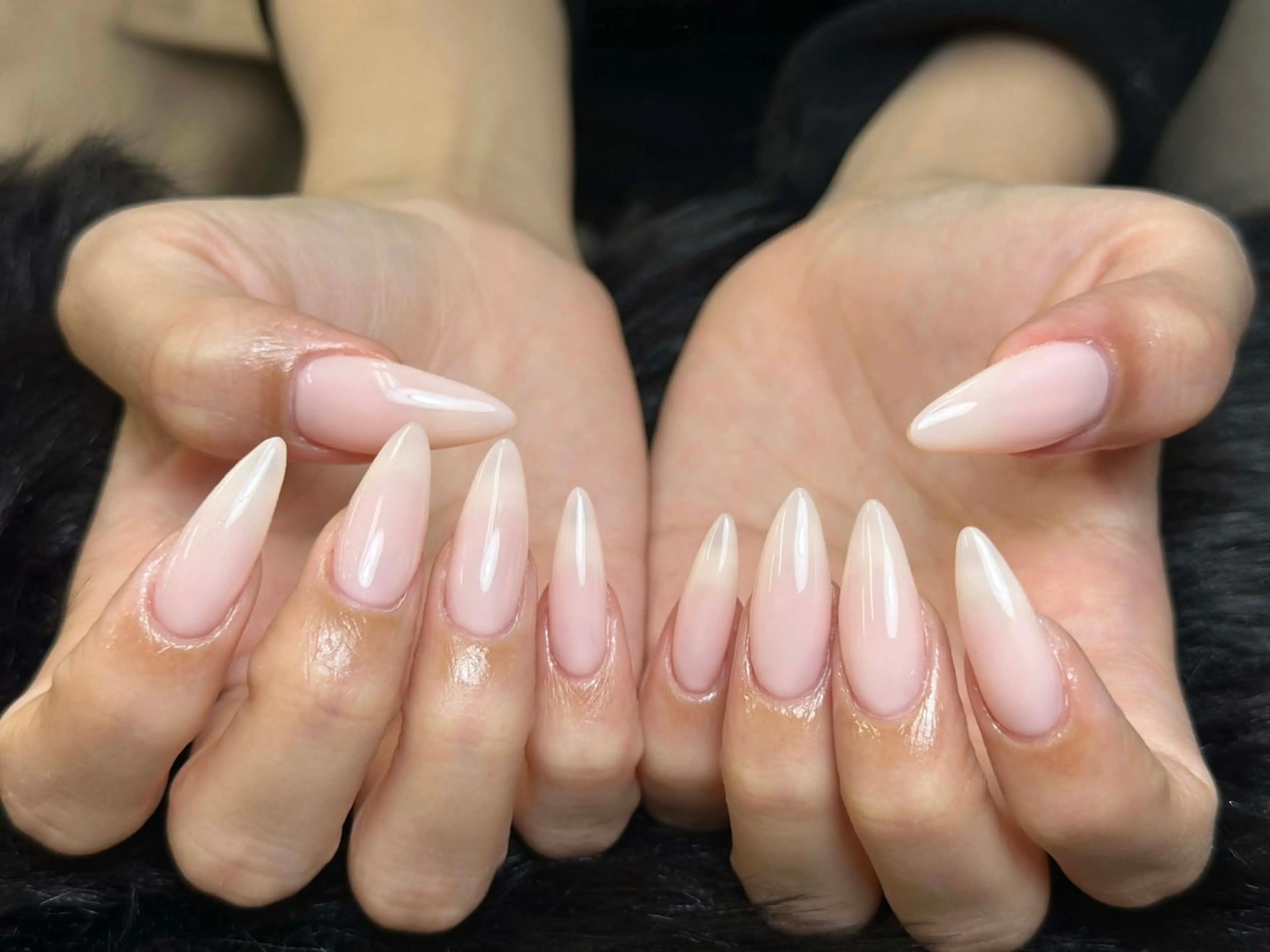 ネイル アートネイル 成人式 ジェルネイル ニュアンスネイル 夏ネイル ハンドネイル Jenn Nail Salonのネイルデザイン