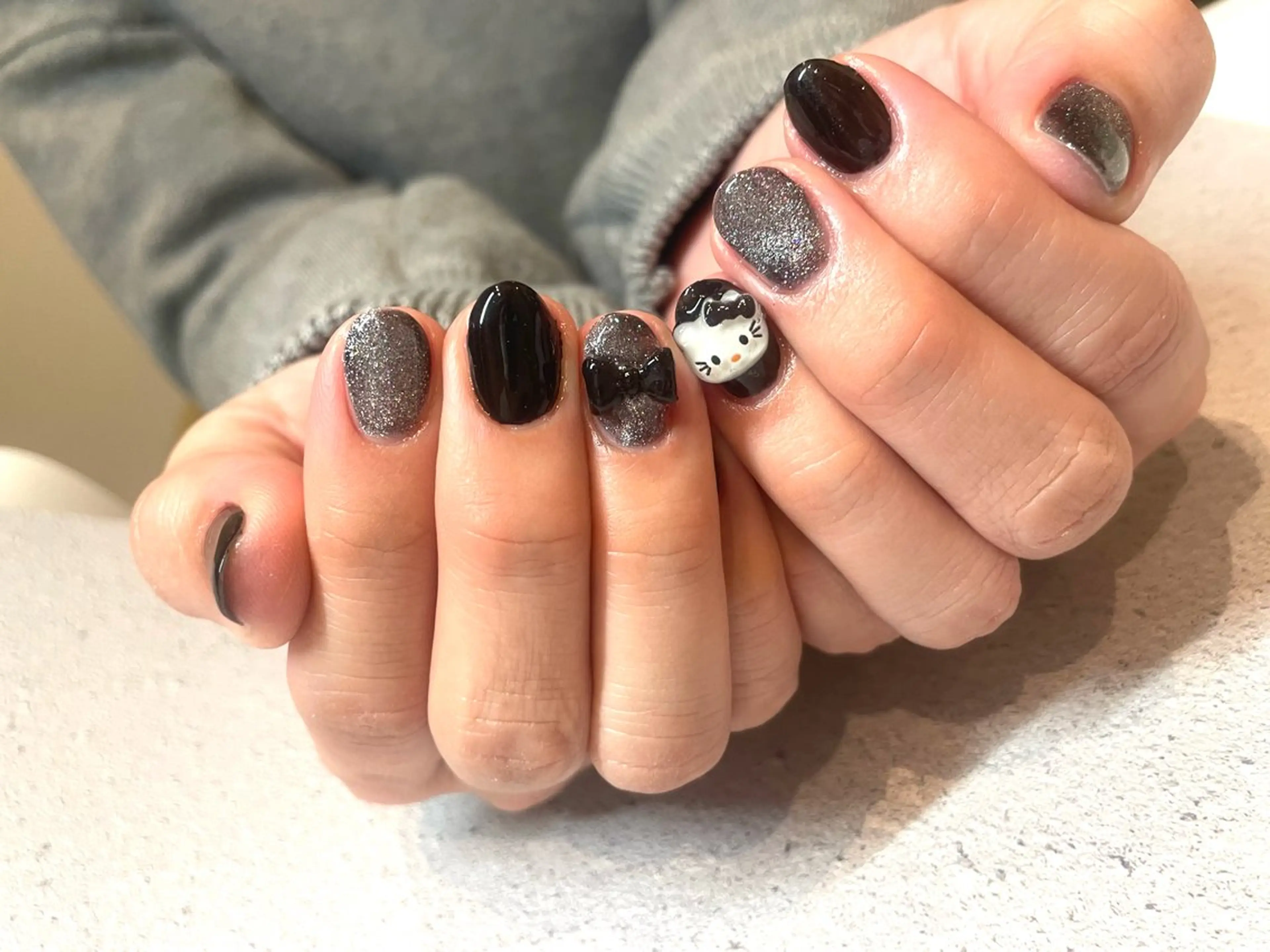 フラッシュネイル💅キティちゃんパーツ🎀の写真