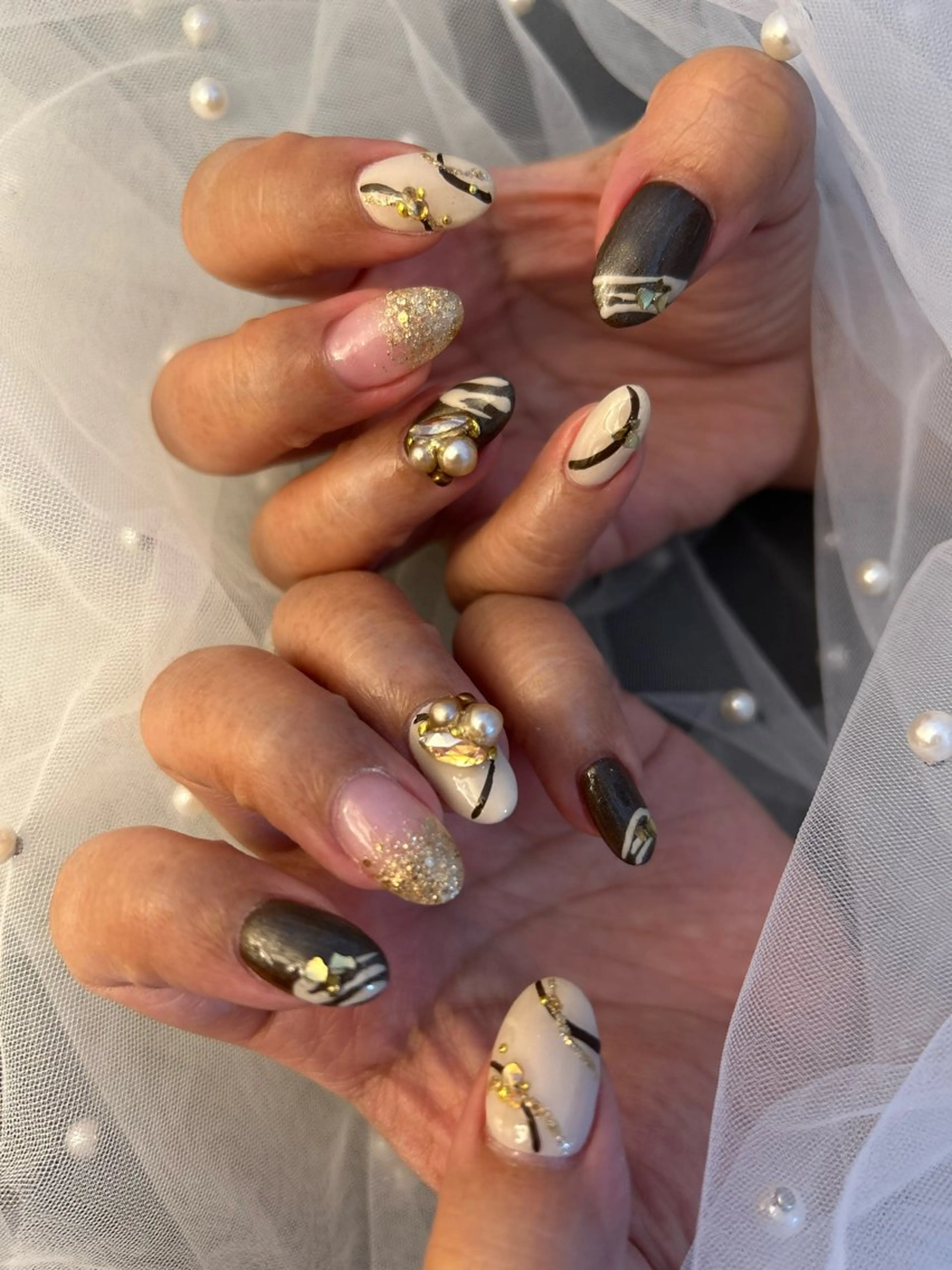 ネイル ハンドネイル フットネイル ✴︎ Delightのネイルデザイン