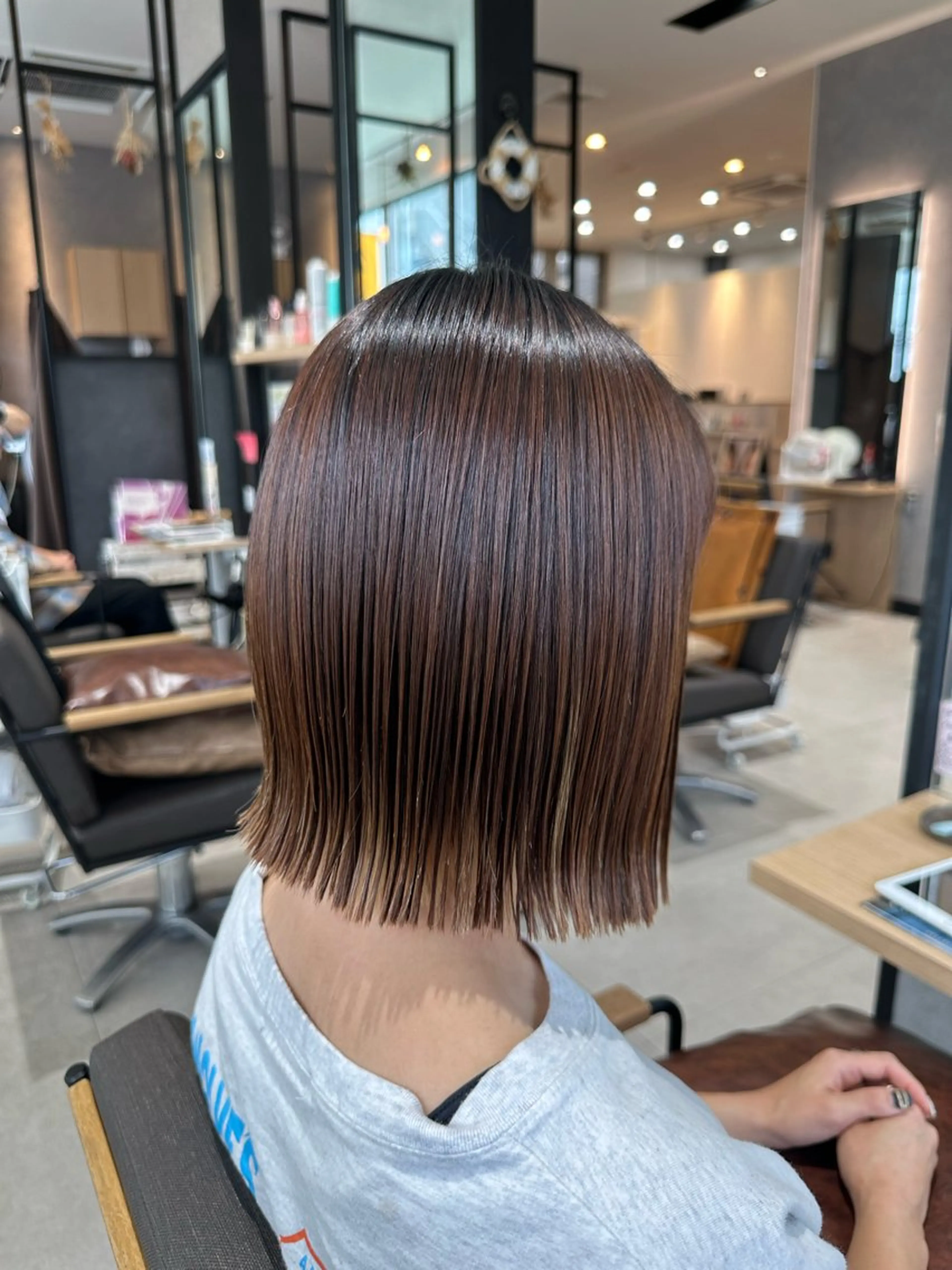 ショート 切りっぱなしボブ ボブ 縮毛矯正 🍜のばた 🍜のヘアスタイル