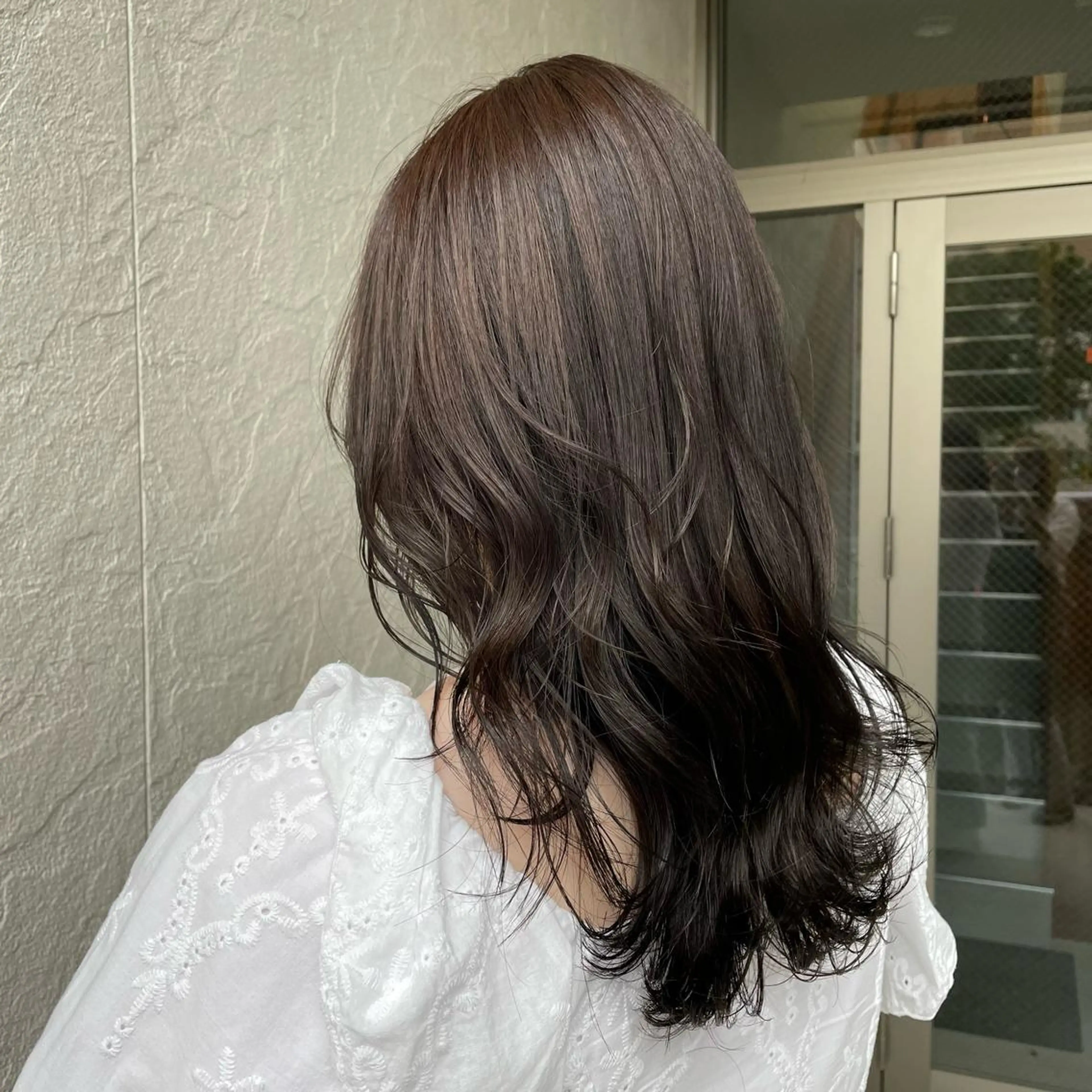 セミロング カラー カット ヘアカラー トリートメント 🌼RIKA🌼レデ ィース専門💖のヘアスタイル