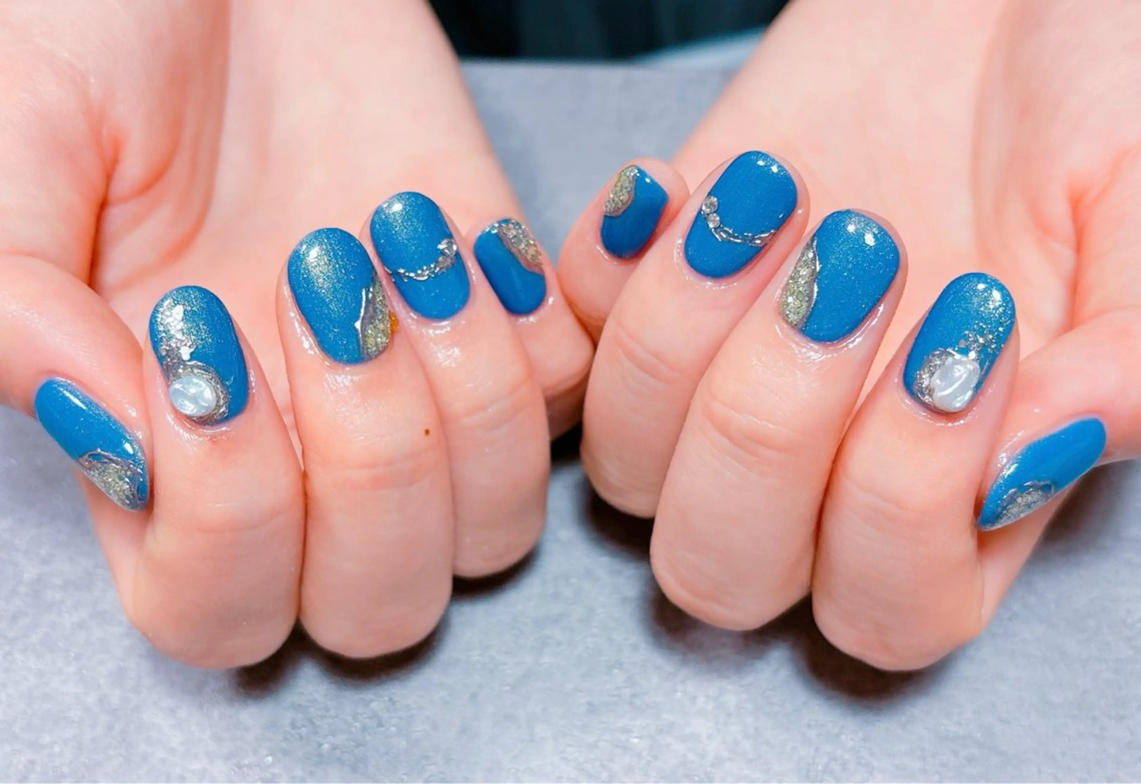 ネイル ハート マグネットネイル ニュアンスネイル リボン ハンドネイル ハンドケア ゆ か_Nails💫のネイルデザイン