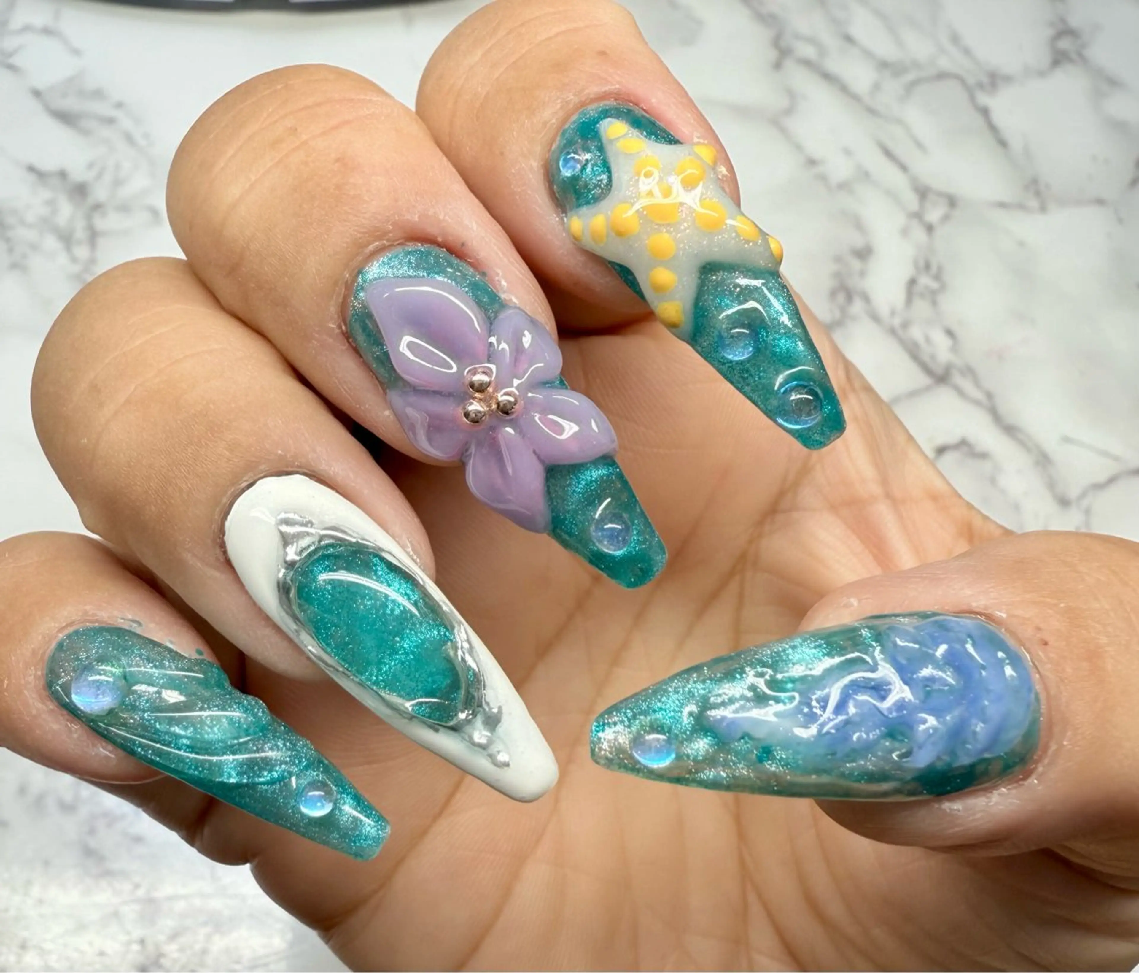 ネイル アートネイル チークネイル フレンチネイル 氷ネイル・うるうるネイル キラキラネイル M.N_ nailのネイルデザイン