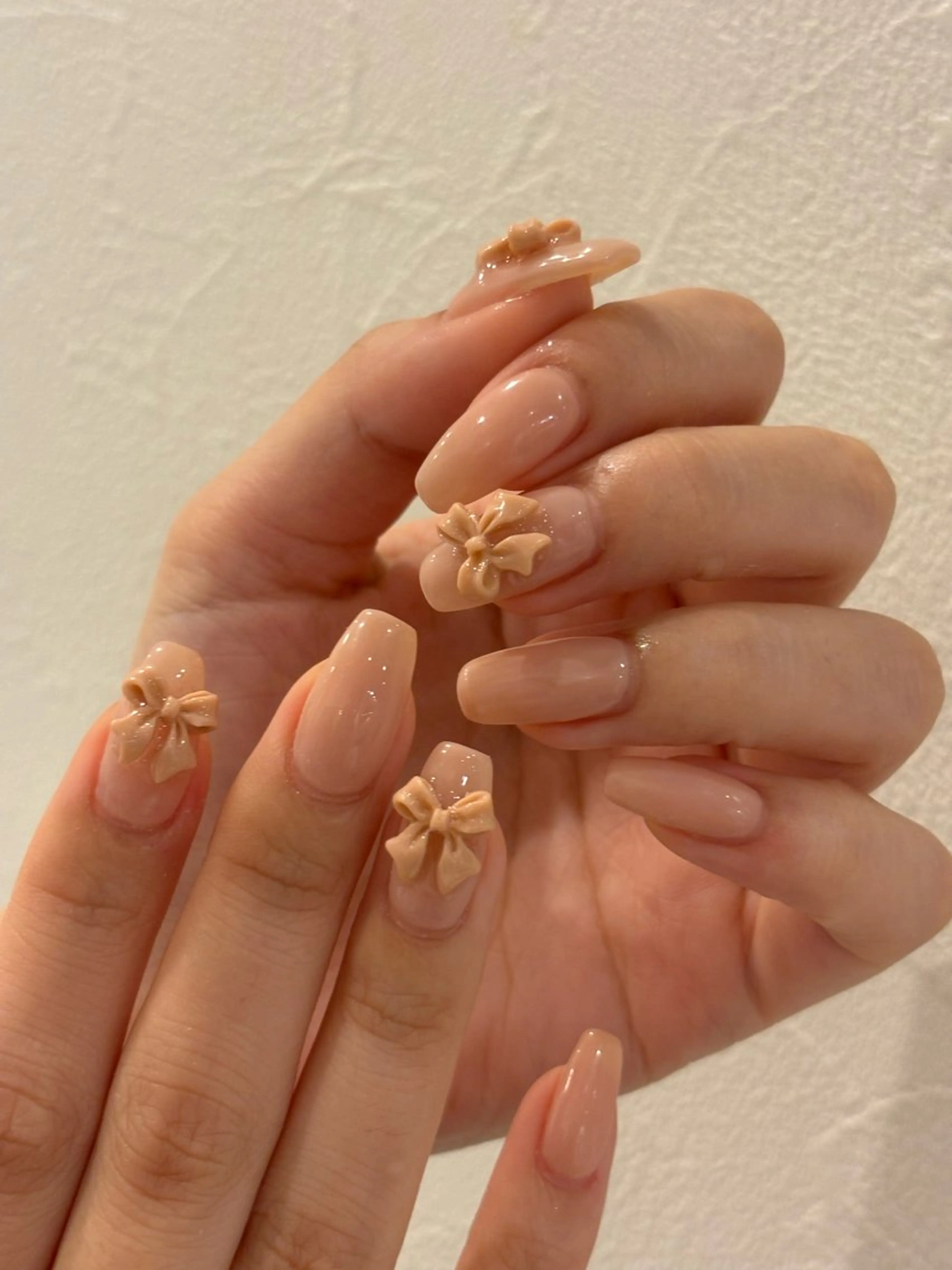 ネイル リボン ハンドネイル Ann. nail.tokyo所属・Ann nailのネイルデザイン