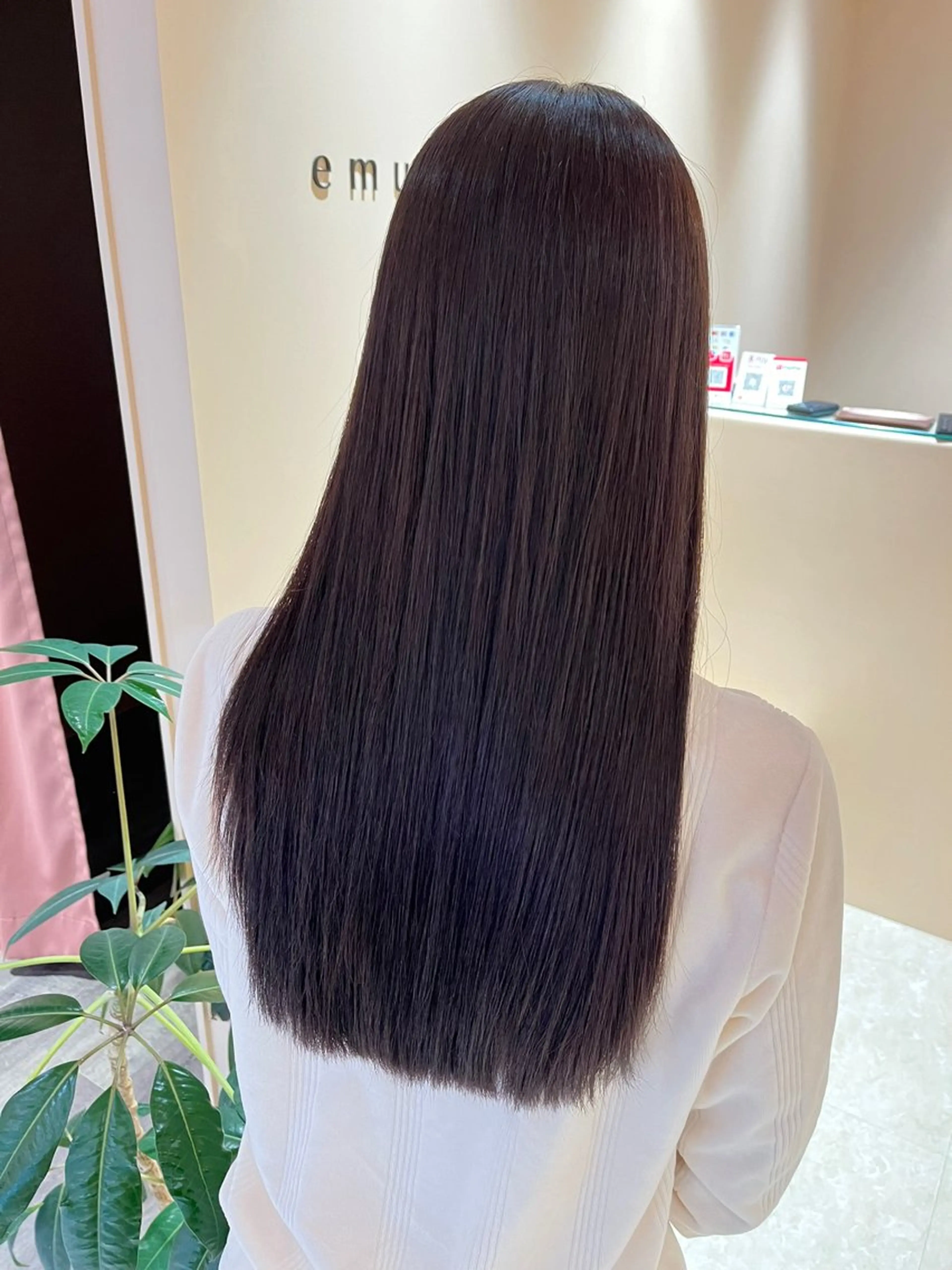 ロング emu marinaのヘアスタイル