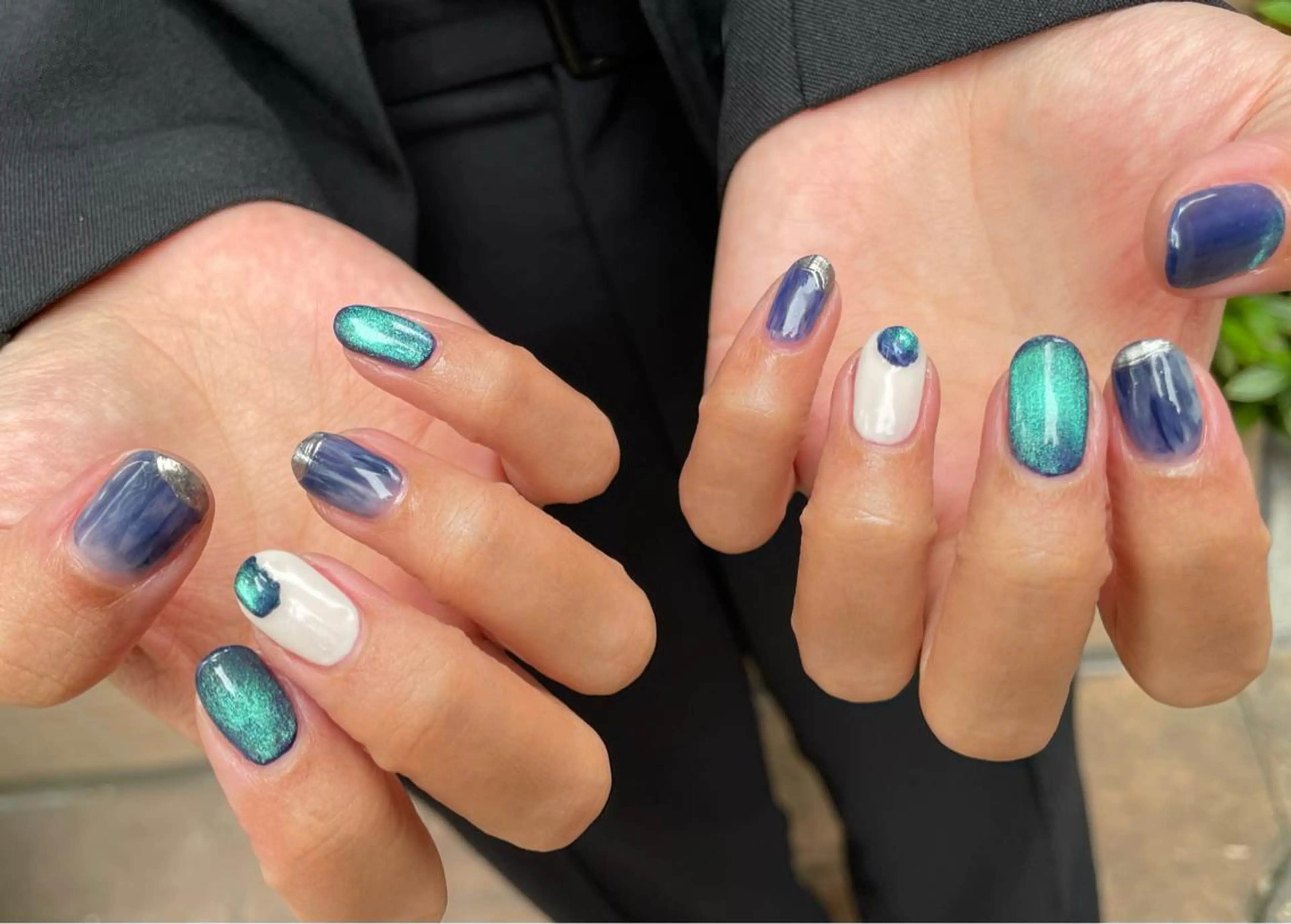 ネイル ブルー マグネットネイル ニュアンスネイル ハンドネイル ROCCO nailのネイルデザイン