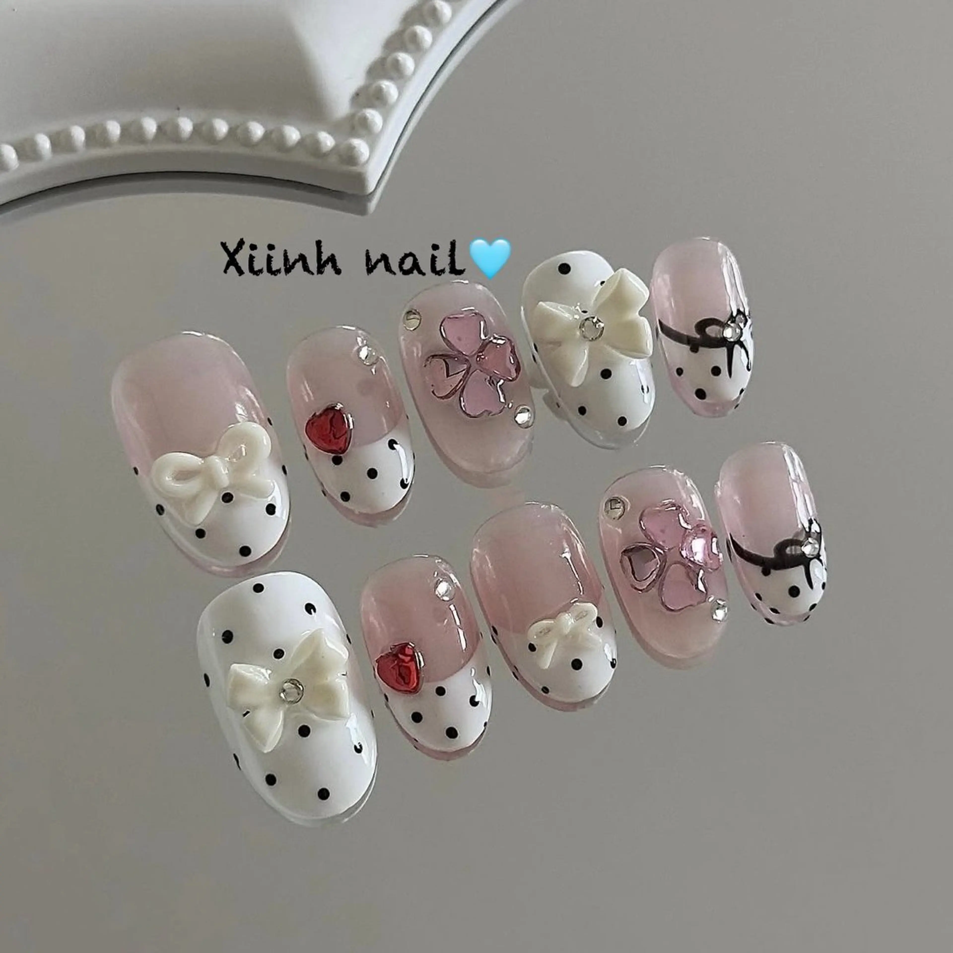 ネイル チークネイル 桜ネイル フットネイル ジェルネイル ハロウィン XIINH NAIL SALONのネイルデザイン