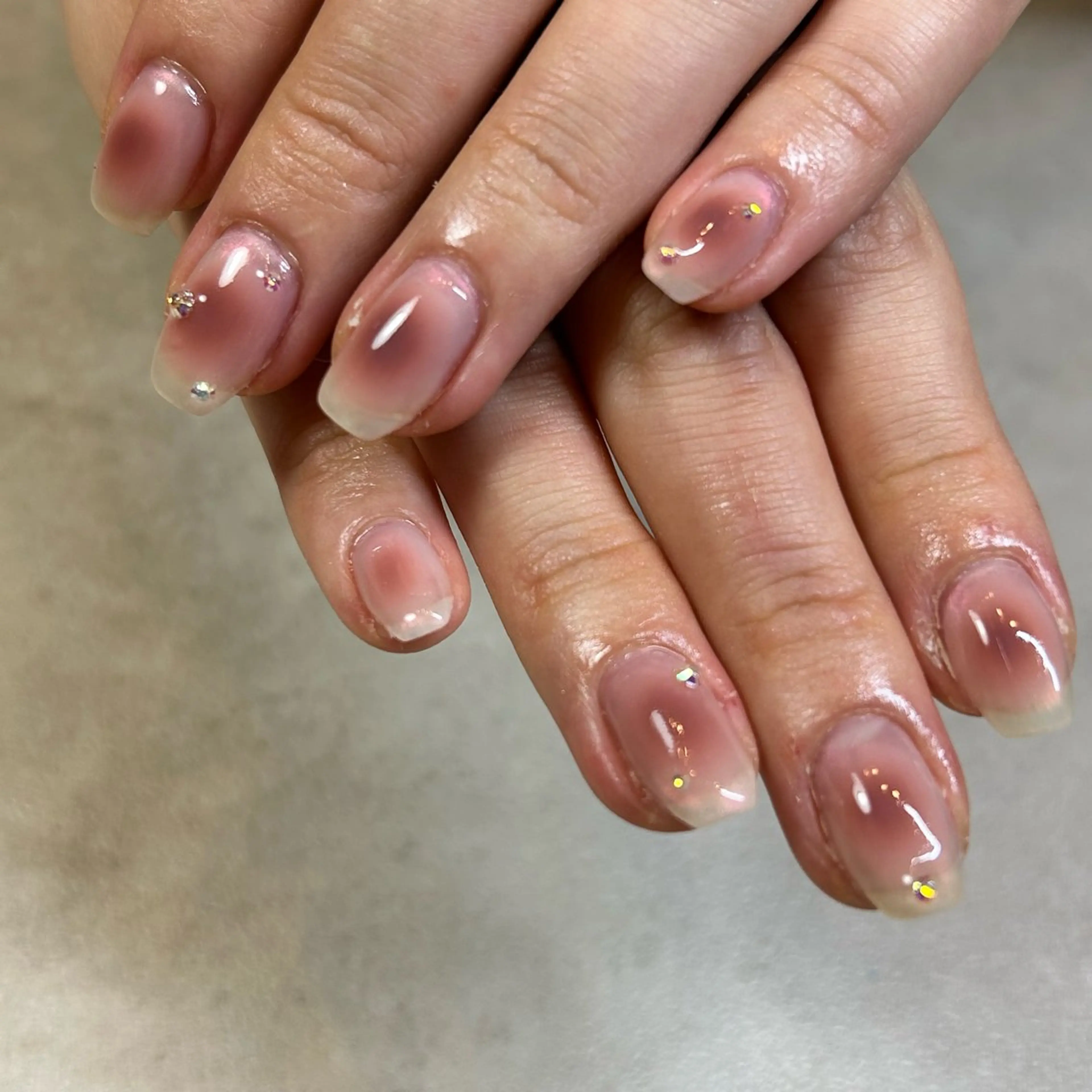 ミディアム Nail R _mikuのネイルデザイン