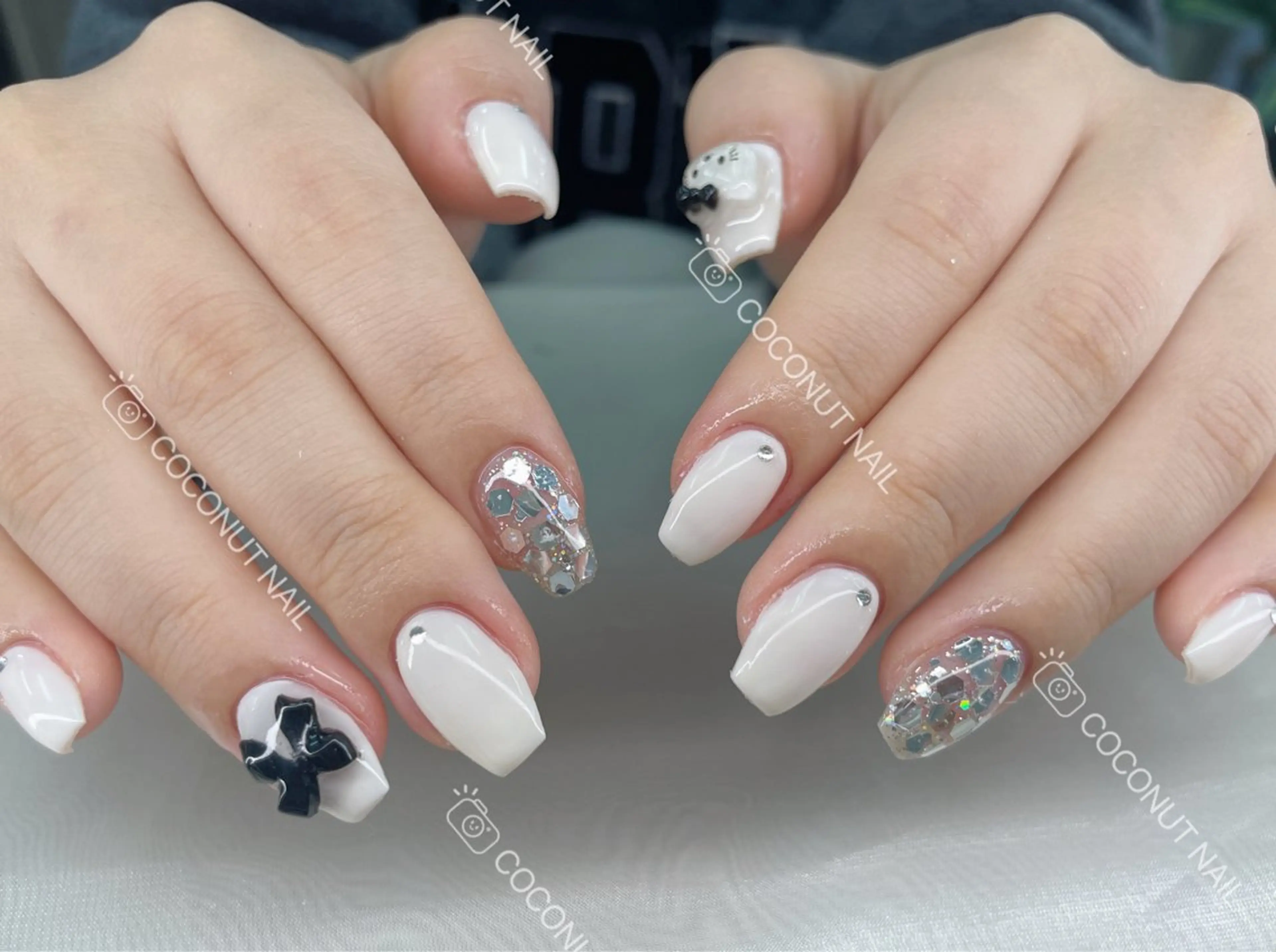 ネイル べっ甲ネイル フレンチネイル キラキラネイル マグネットネイル 大理石ネイル(マーブル) ハンドネイル 神田 ココナッツのネイルデザイン