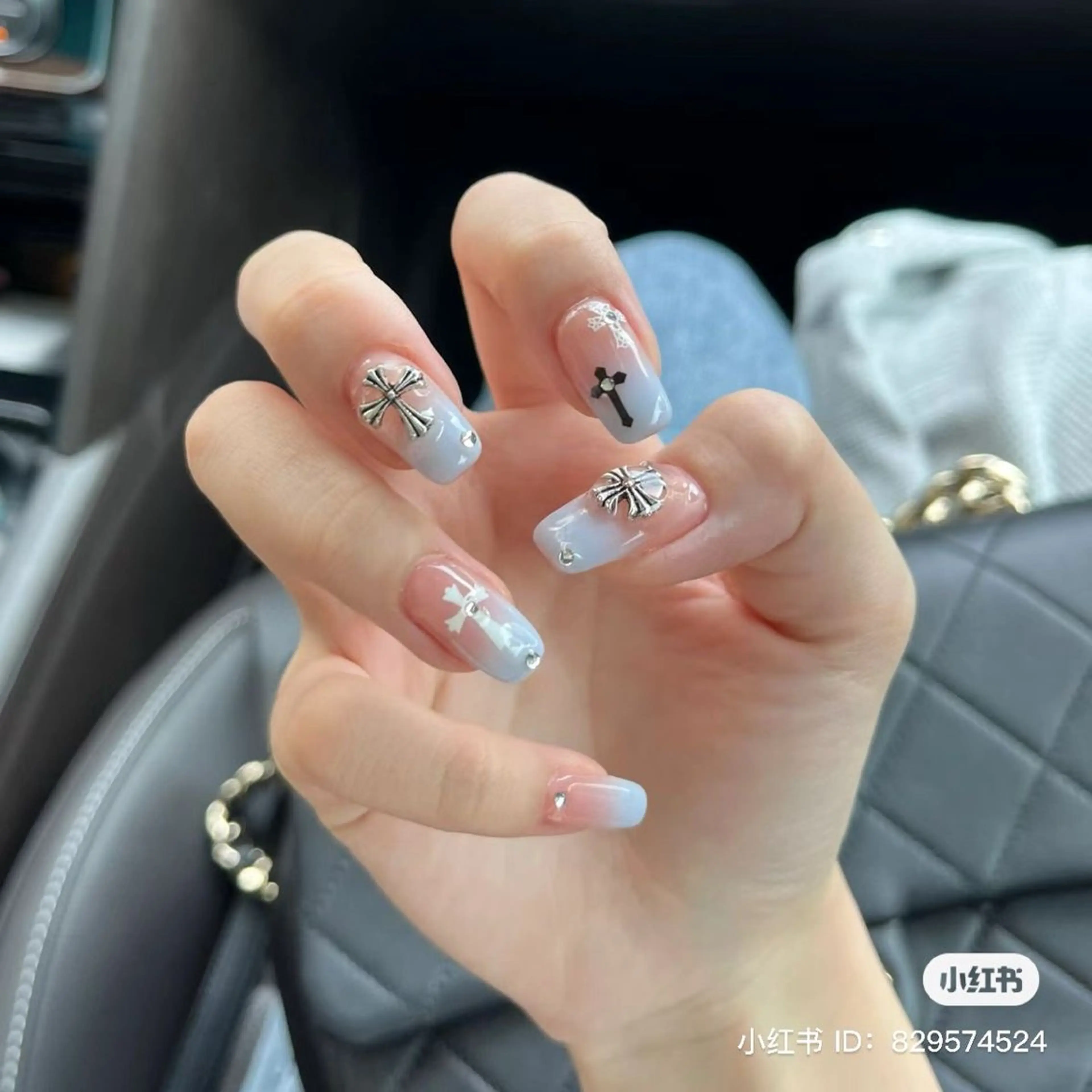 ネイル 韓国ネイル 持ち込み ニュアンスネイル ネイルチップ 冬ネイル RINN ANA.CHUOのネイルデザイン