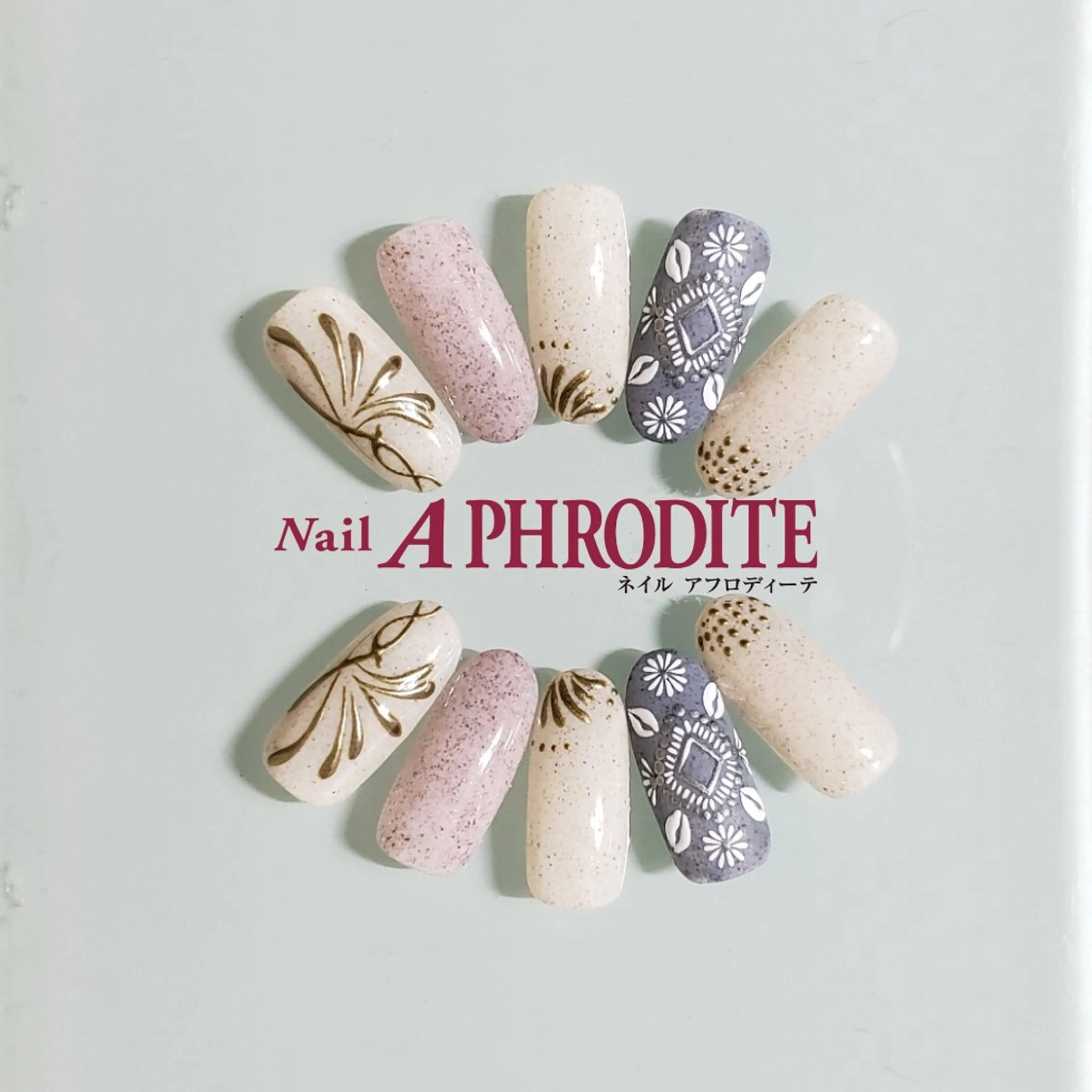 ネイル ジェルネイル ニュアンスネイル スカルプネイル ソフトジェル ネイルチップ ハンドネイル Nail Aphroditeのネイルデザイン