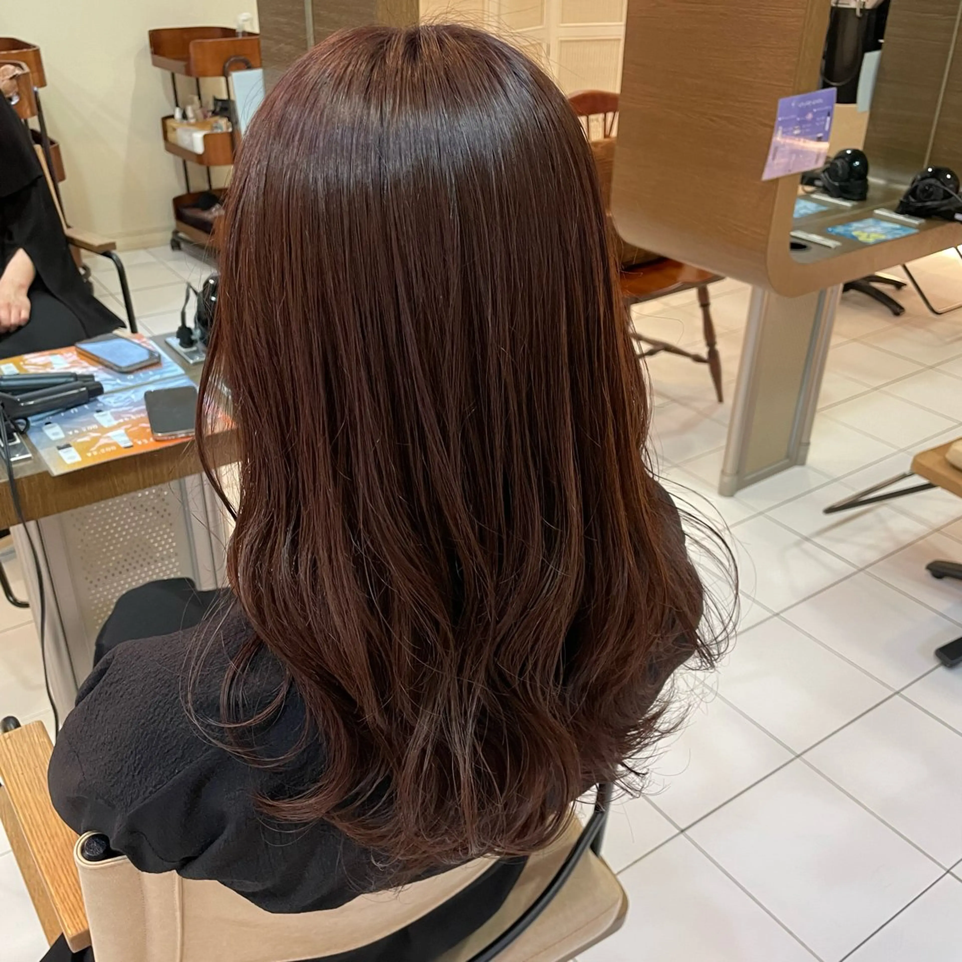 セミロング カラー ブラウンカラー チョコレートブラウン ピンクカラー 透明感カラー/ 寺田千雅子のヘアスタイル