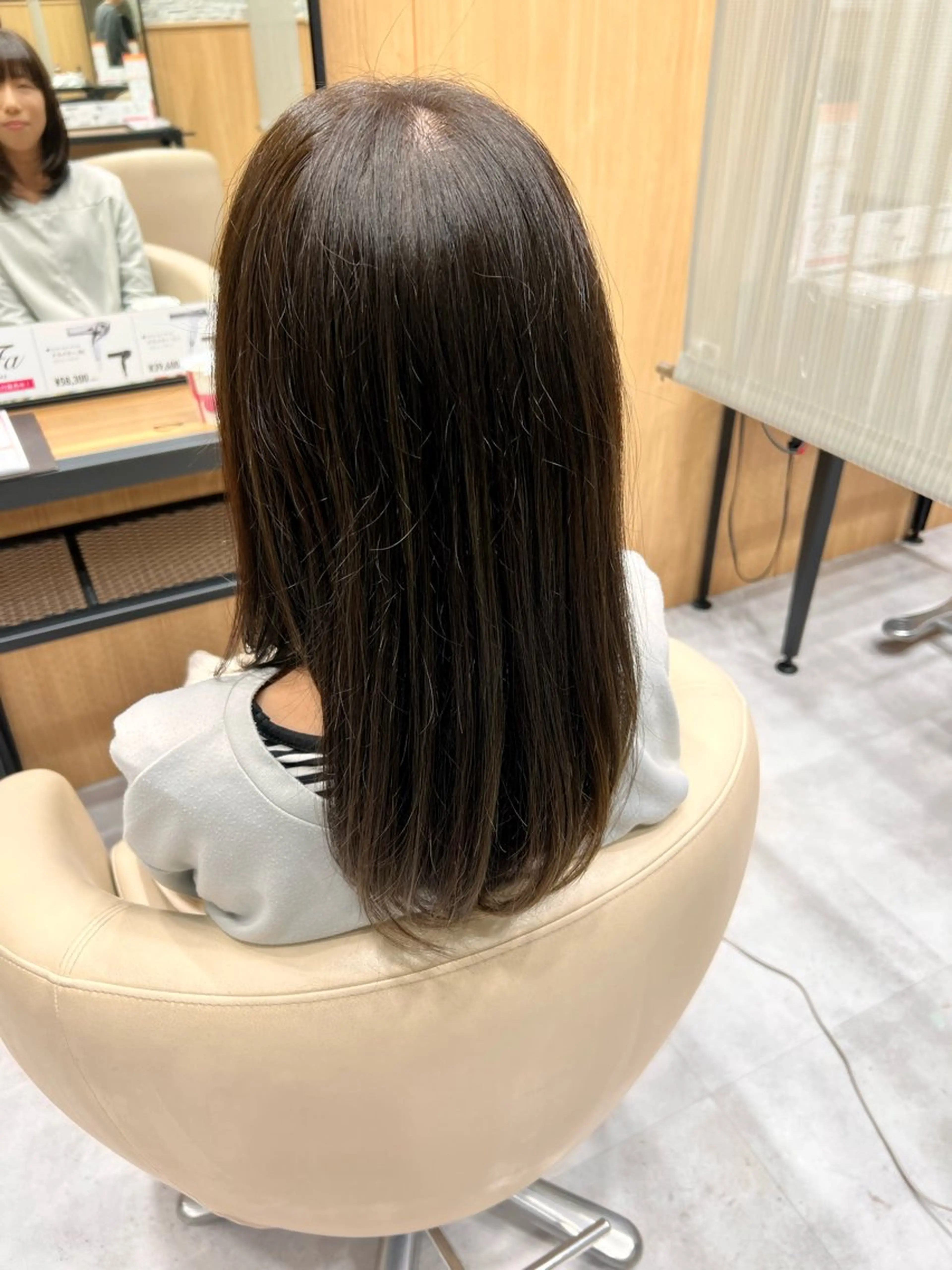 ミディアム カラー ハイライトカラー オリーブカラー ハイライト UNIX Salon&Spaららぽーと豊洲店所属・期間限定￥0 カラー✨RISEのヘアスタイル