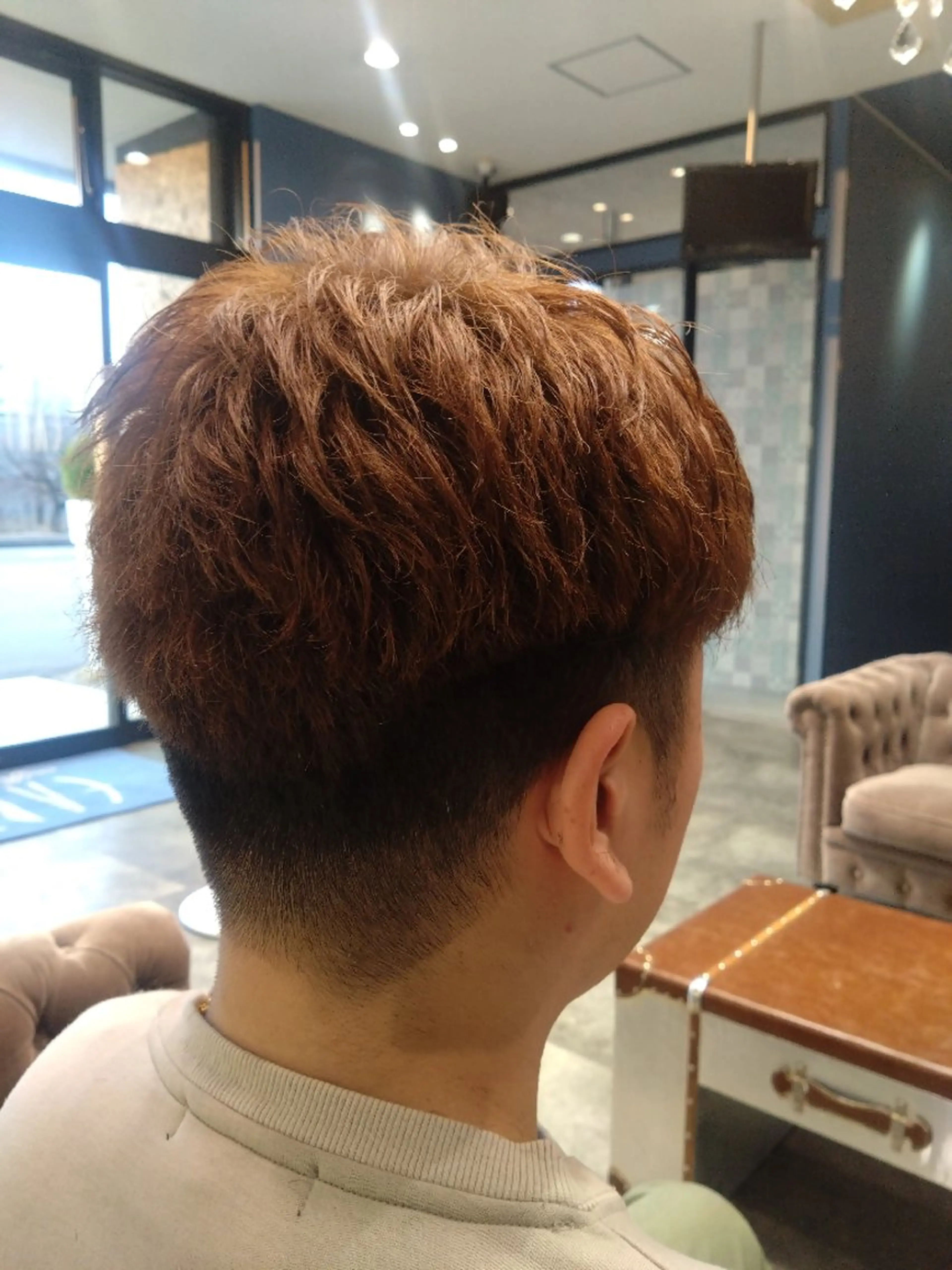 ショート メンズ カラー メンズショート ブラウンカラー ショートヘア 婦中／メンズ/パーマ カラー/縮毛/波巻きのヘアスタイル