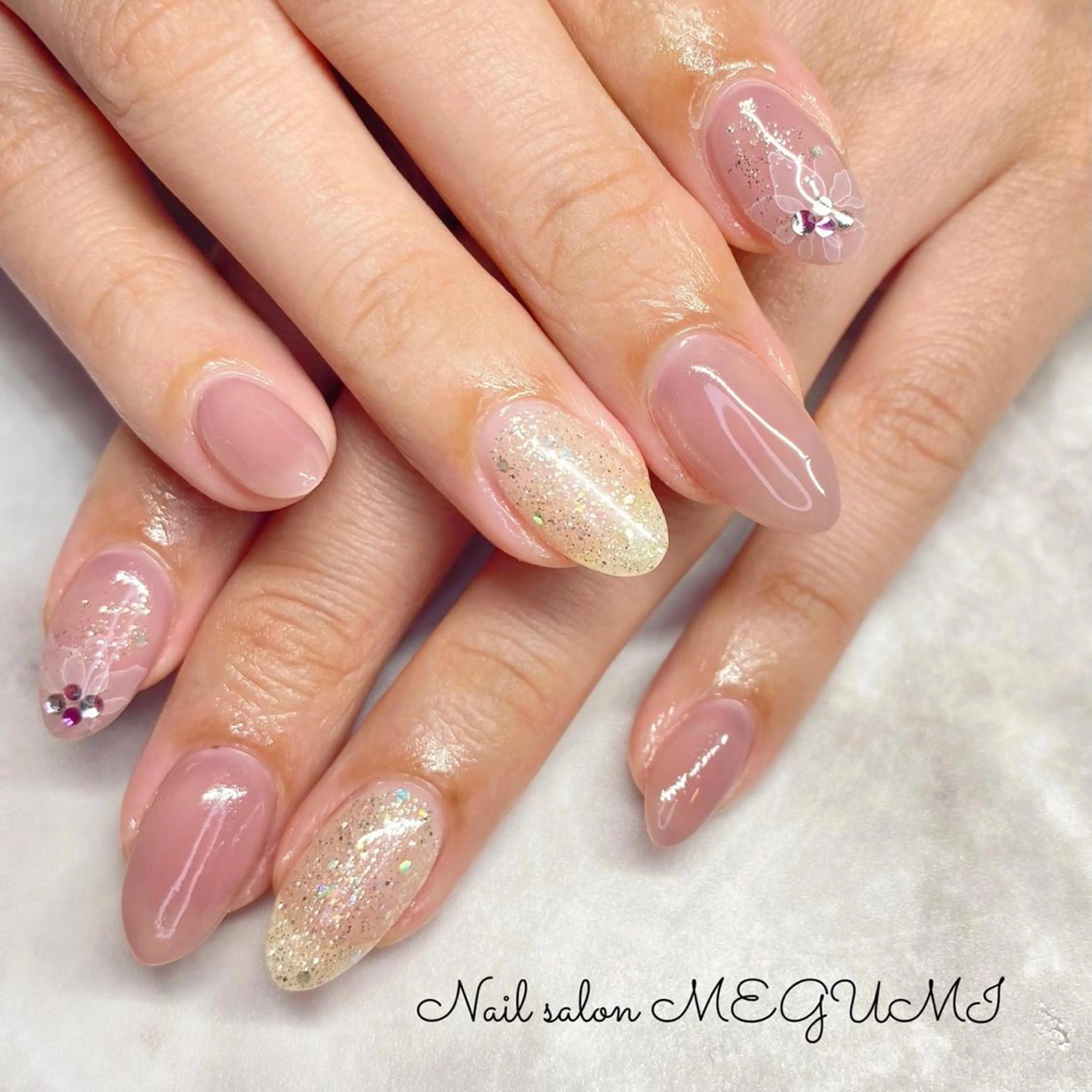 ネイル Nail salon MEGUMIのネイルデザイン