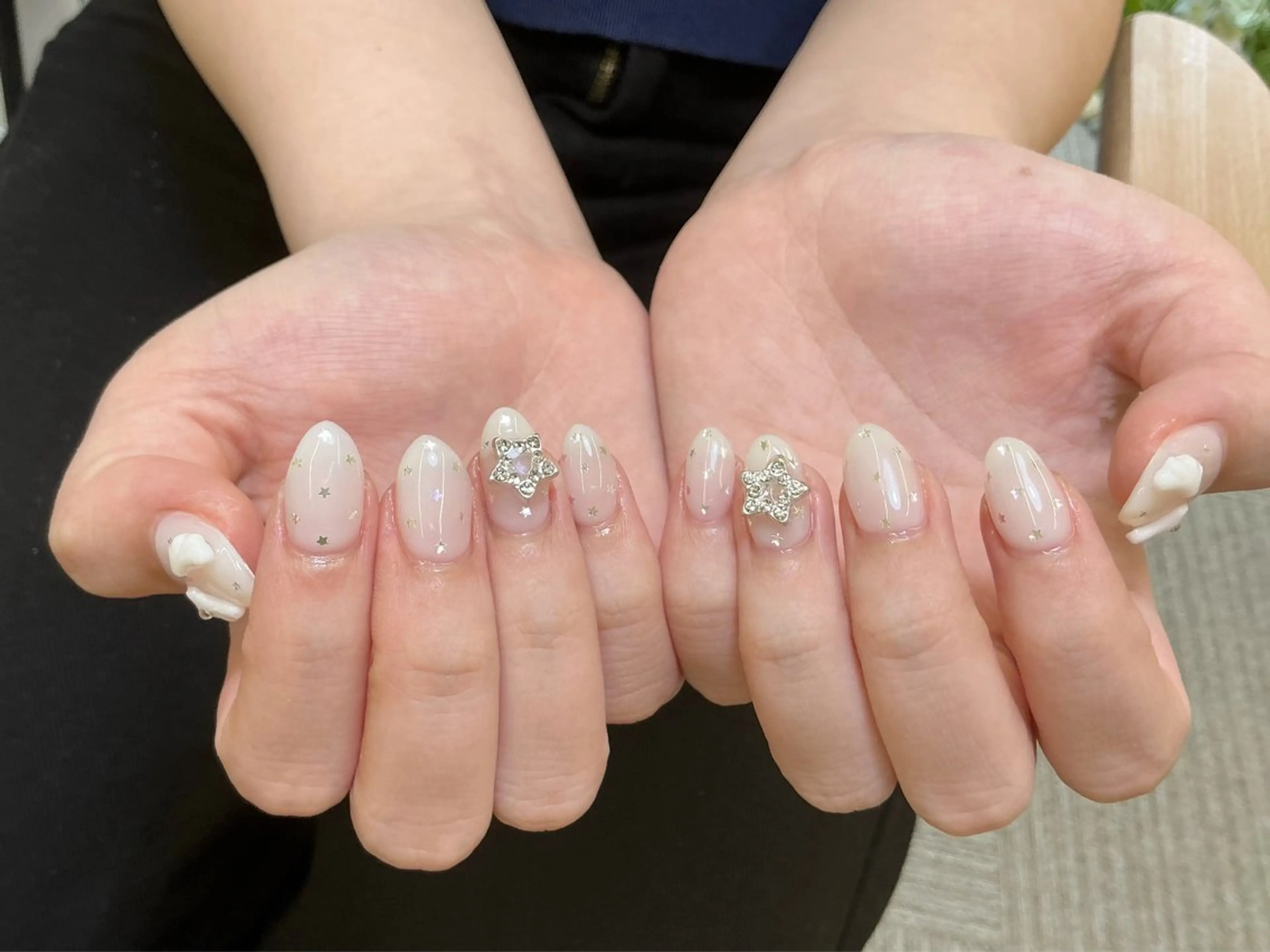 ネイル オーロラネイル チークネイル 長さ出し フットネイル フレンチネイル ハンドネイル J&C Nail Salon吉祥寺所属・YU KIのネイルデザイン