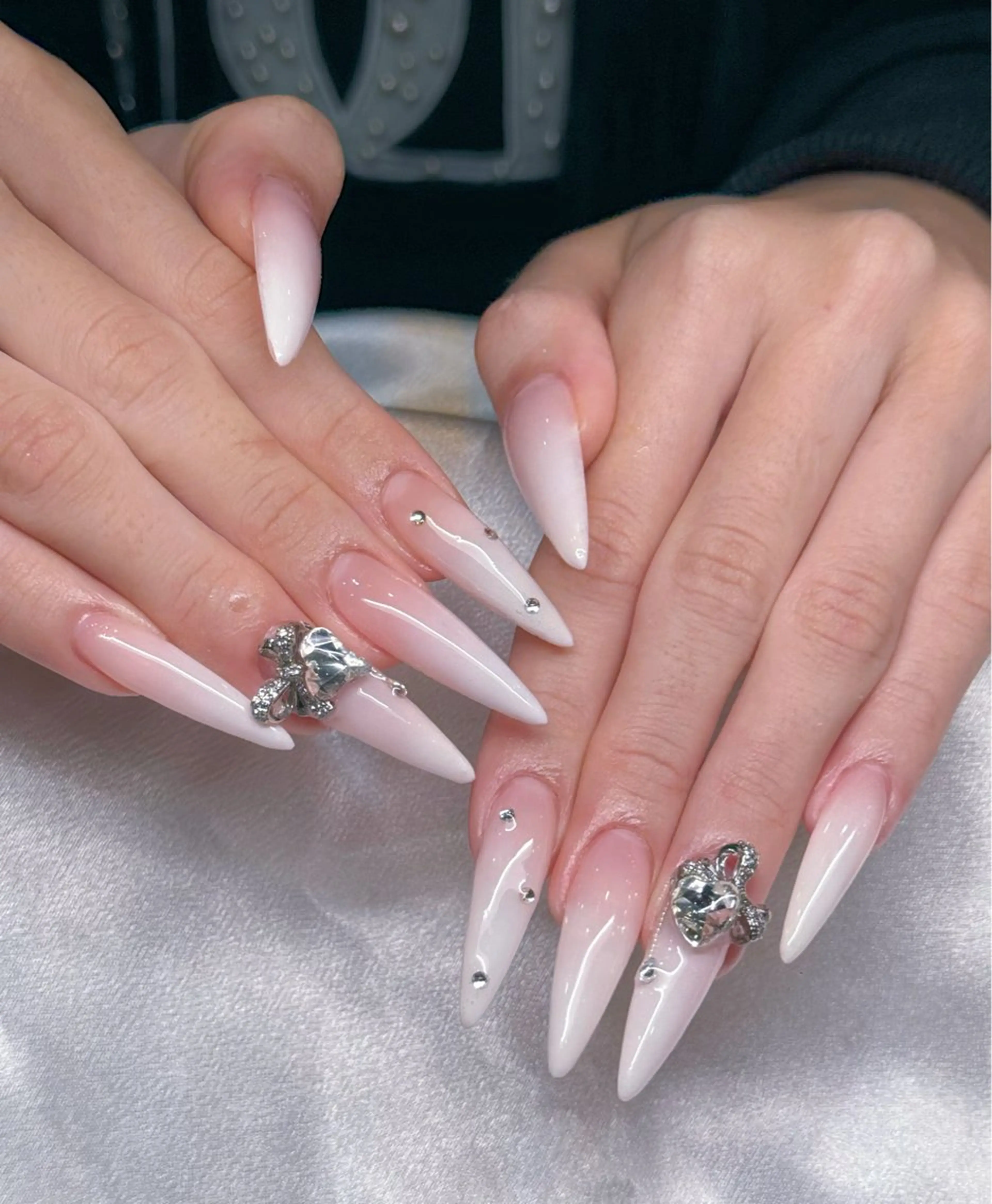 ネイル アニマル柄 ボルドー ブラウン フレンチネイル ゴールド ハンドネイル MILO 168 池袋のネイルデザイン