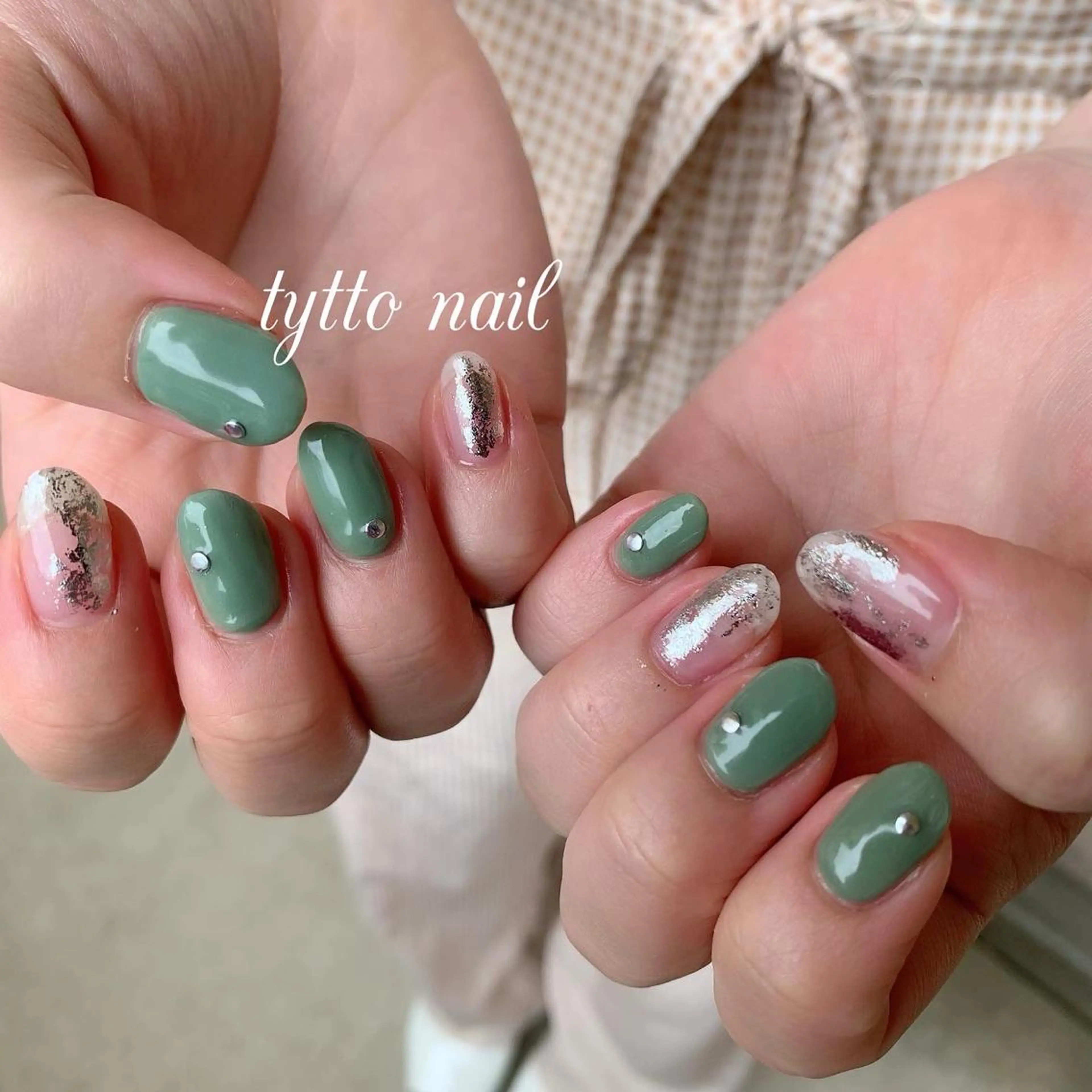 ネイル グリーン シンプルネイル ハンドネイル tytto nail ❤︎‪‪eri‪‪のネイルデザイン