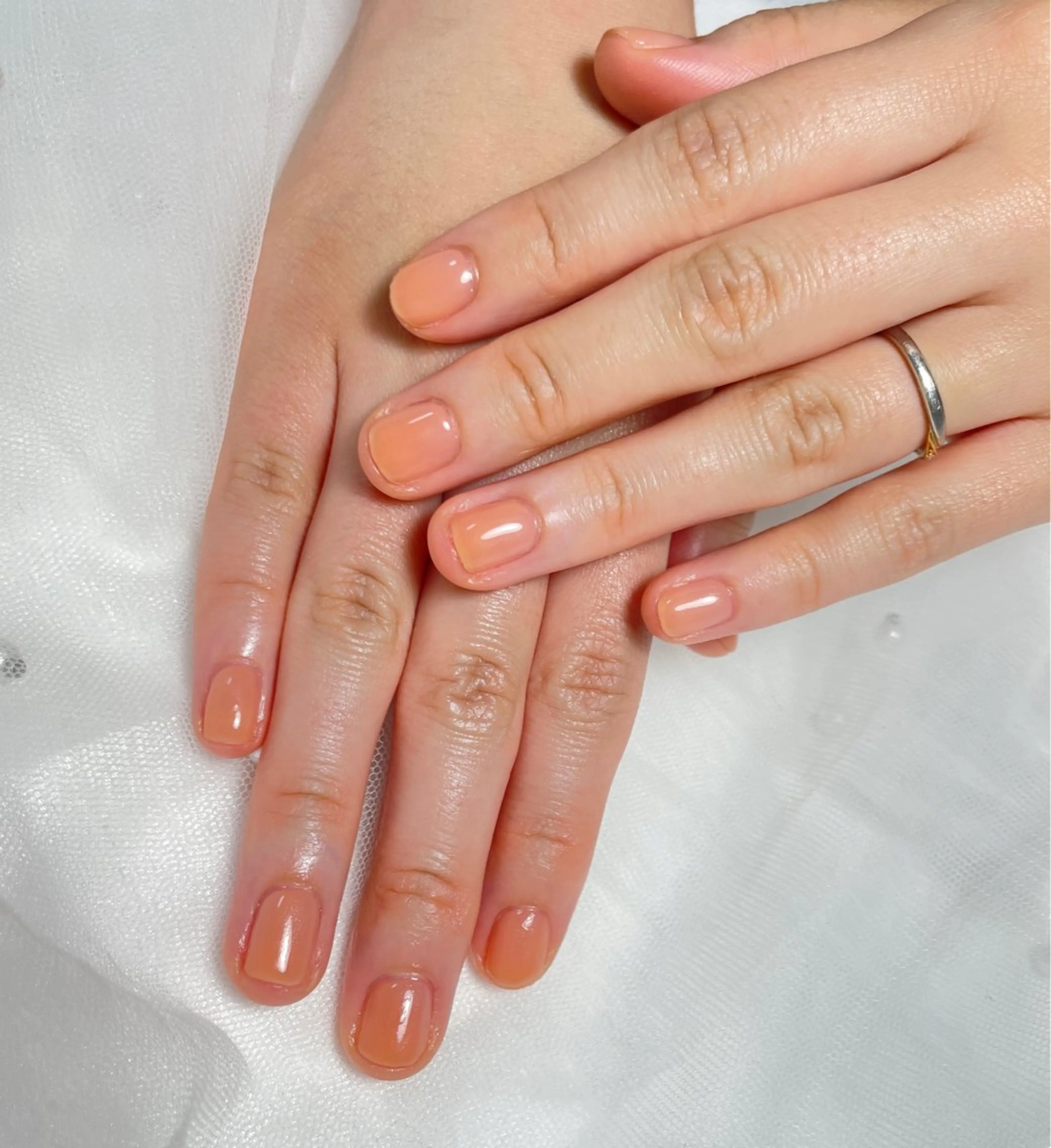 ネイル ニュアンスネイル オフィスネイル ワンカラーネイル ぷっくりネイル リボン ハンドネイル Mnail _KKのネイルデザイン