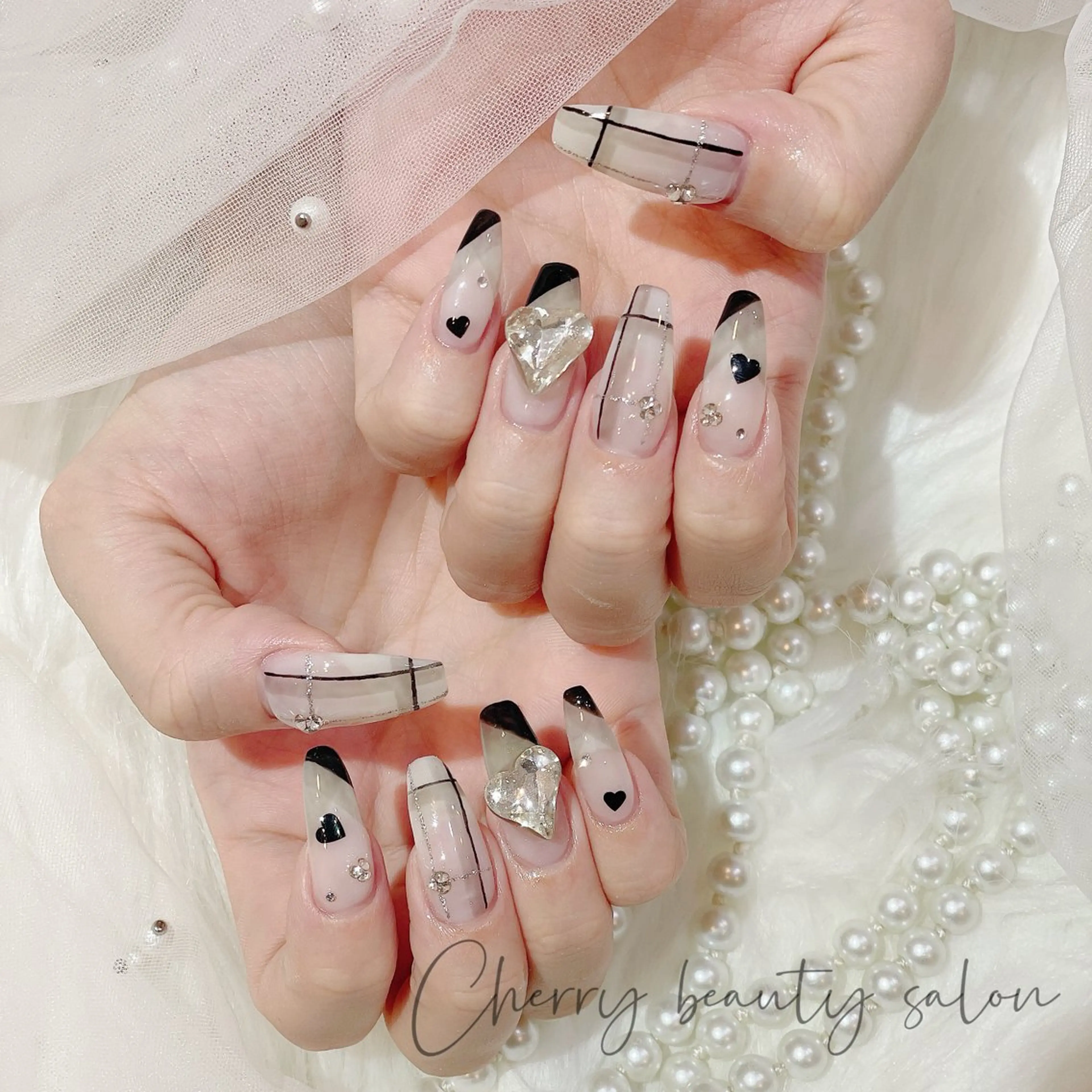 ネイル SAKURA 🍒のネイルデザイン