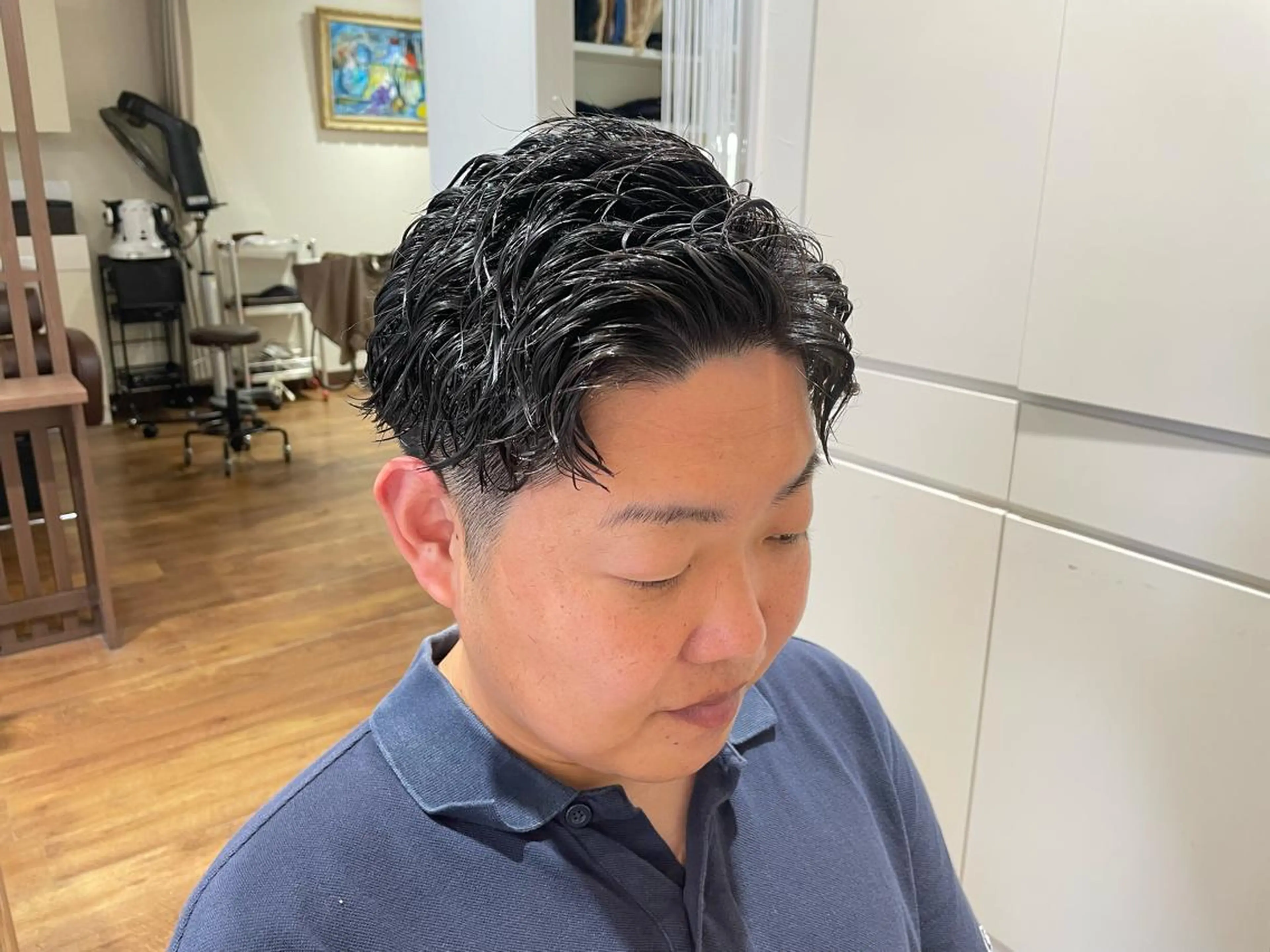 パーマ メンズ 絹村 健人のヘアスタイル
