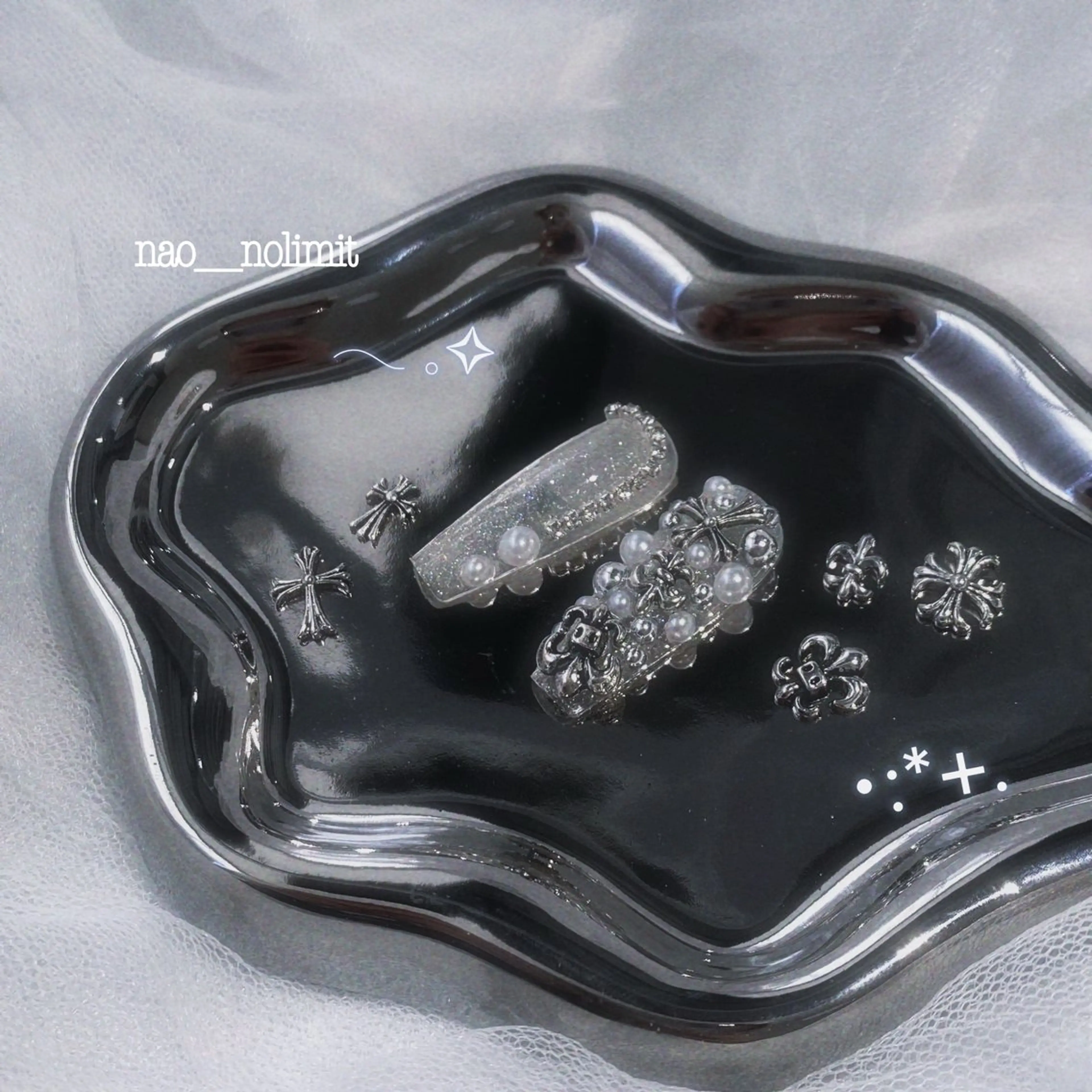 ネイル NOLIMIT.OSAKA所属・NOLIMIT naoのネイルデザイン