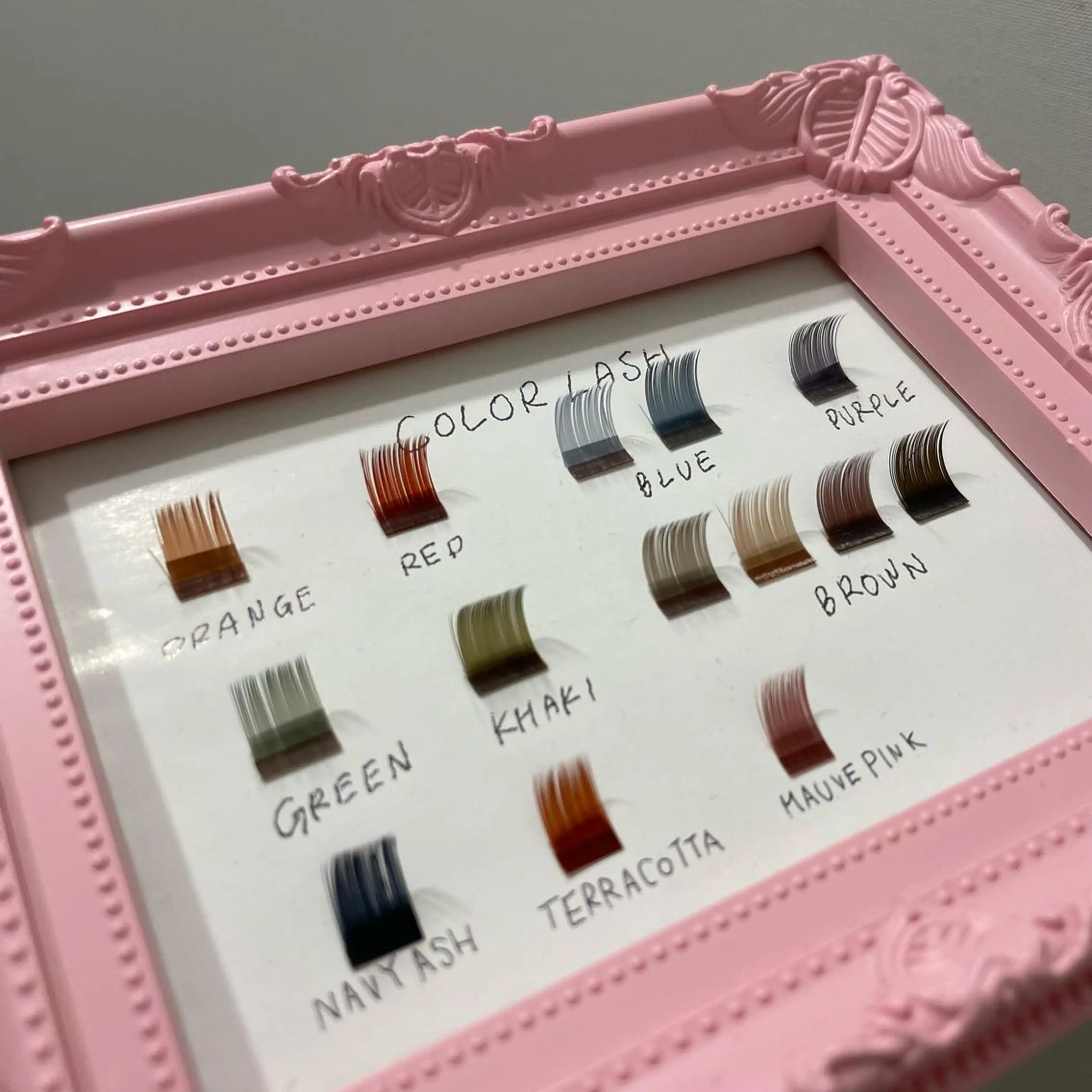 マツエク・マツパ ROW beaute所属・ROW beaute Sakiの眉毛・アイブロウイメージ