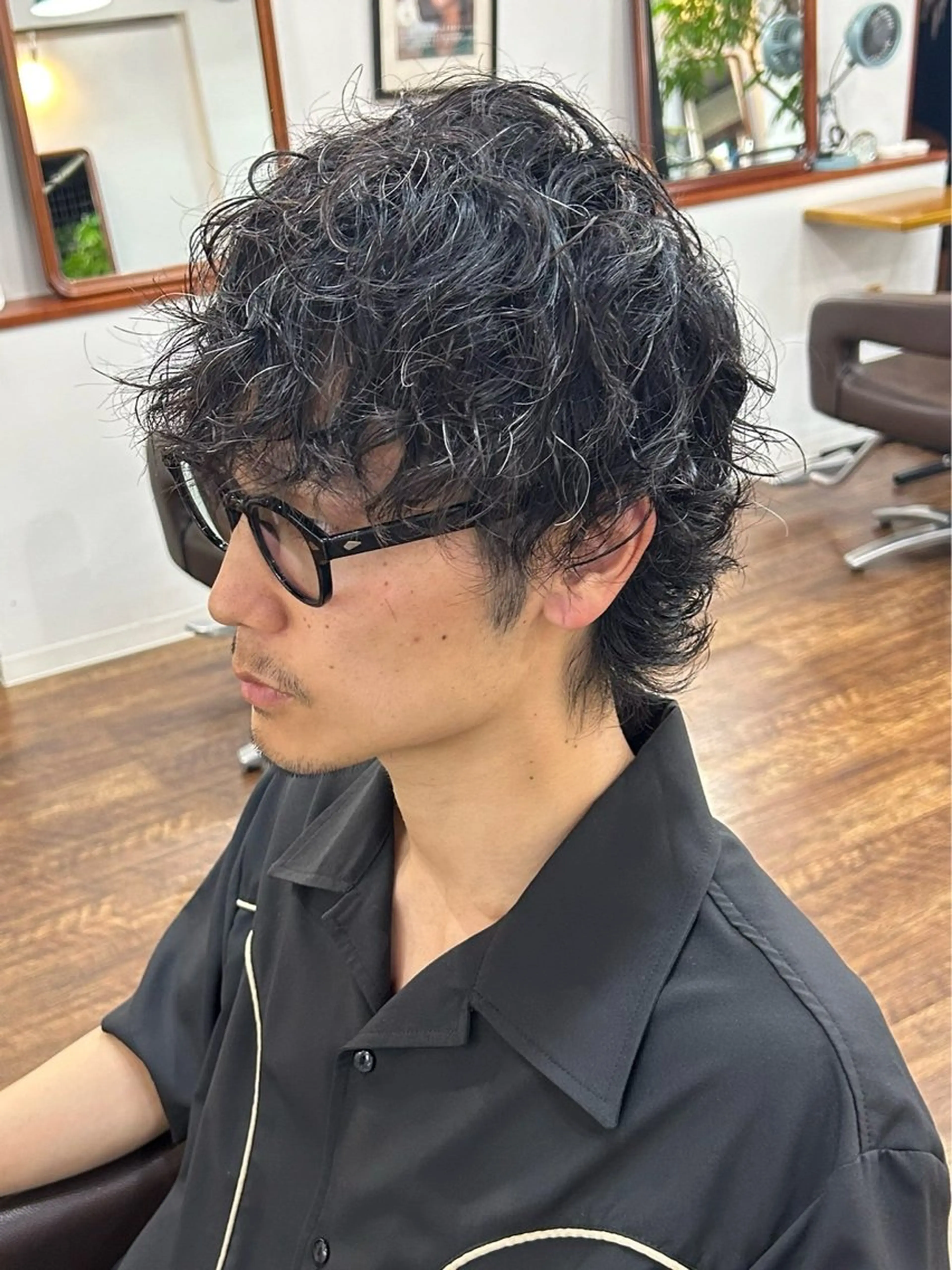 パーマ 西 柚のヘアスタイル
