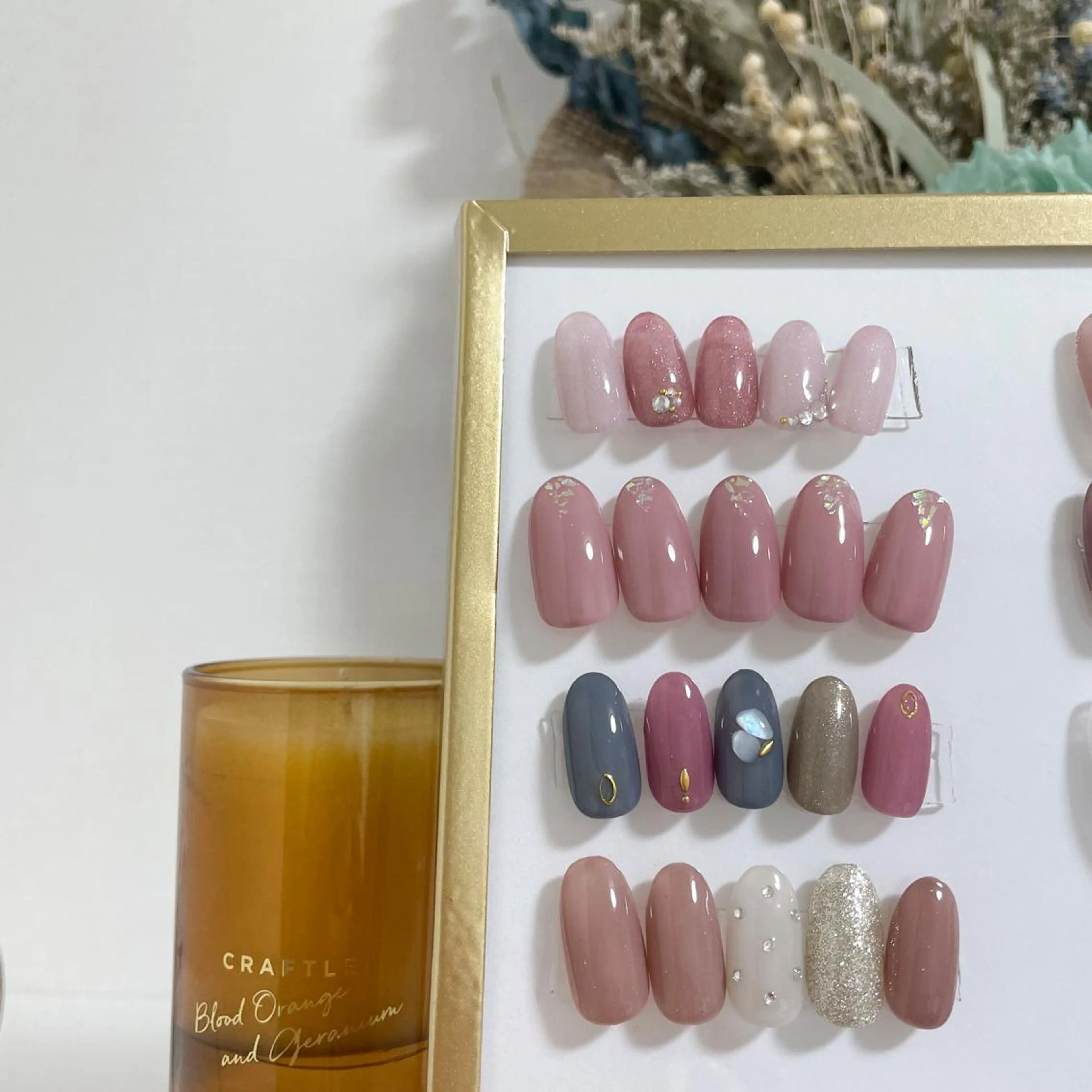 ネイル アートネイル Flowers Tomomiのネイルデザイン