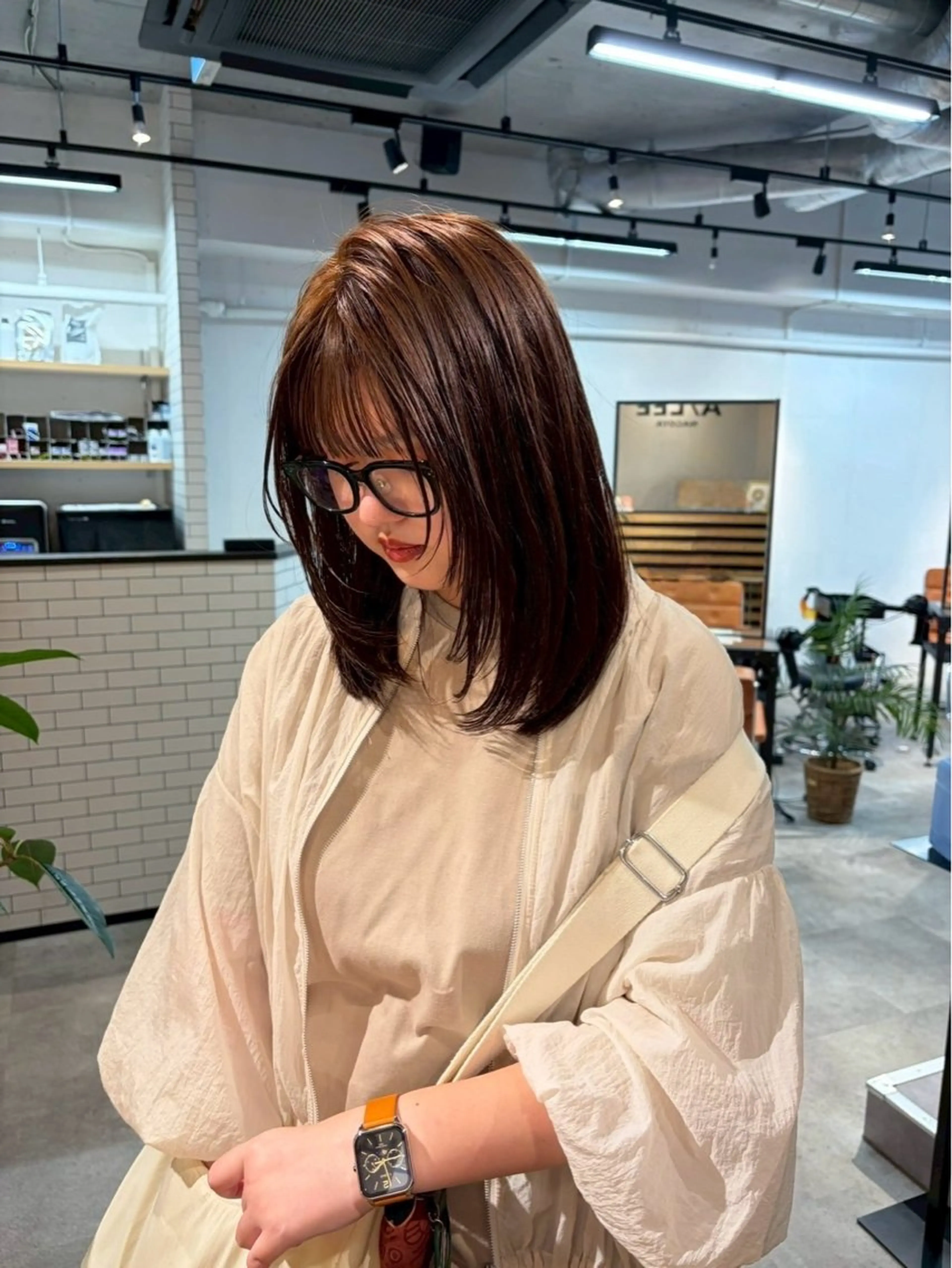 ミディアム ヘアカラー 中田 桃夏のヘアスタイル