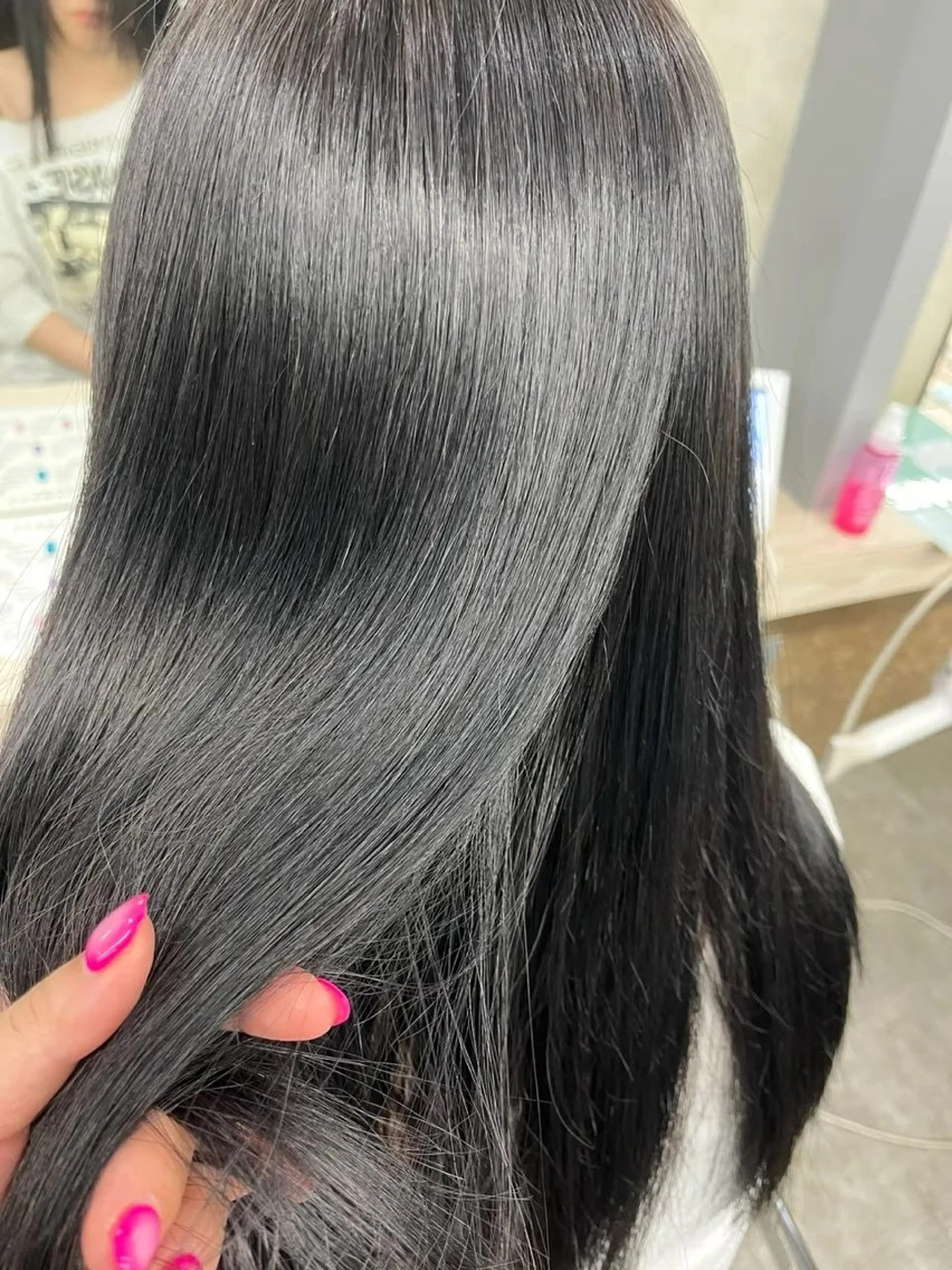 ミディアム カラー 透明感カラー イルミナカラー 🐈‍⬛多系統🕶 tsubura🖤のヘアスタイル