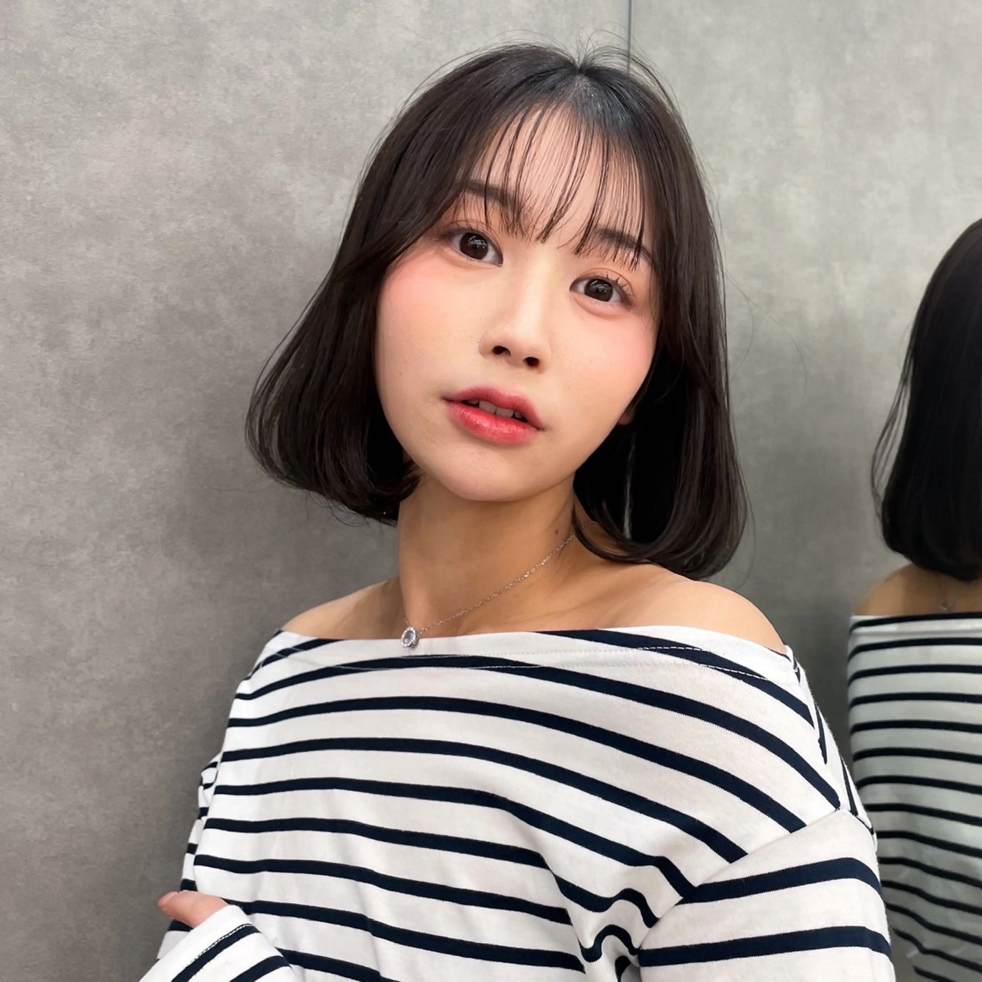 ミディアム ストンボブ/レイヤー 艶カラー💎ヒデジのヘアスタイル