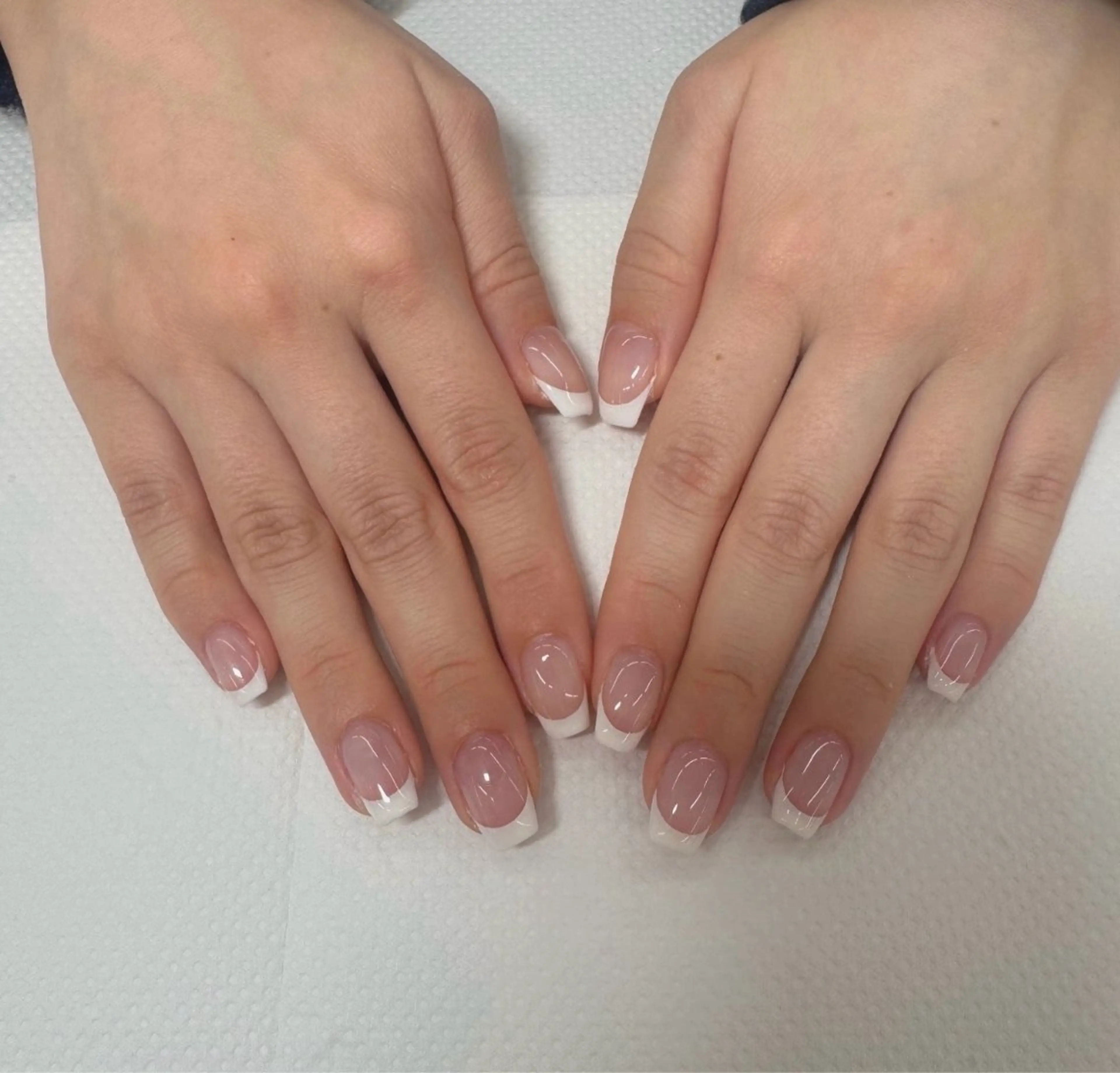 ネイル フレンチネイル ハンドネイル 【MAXKELLY】 Shiotaのネイルデザイン