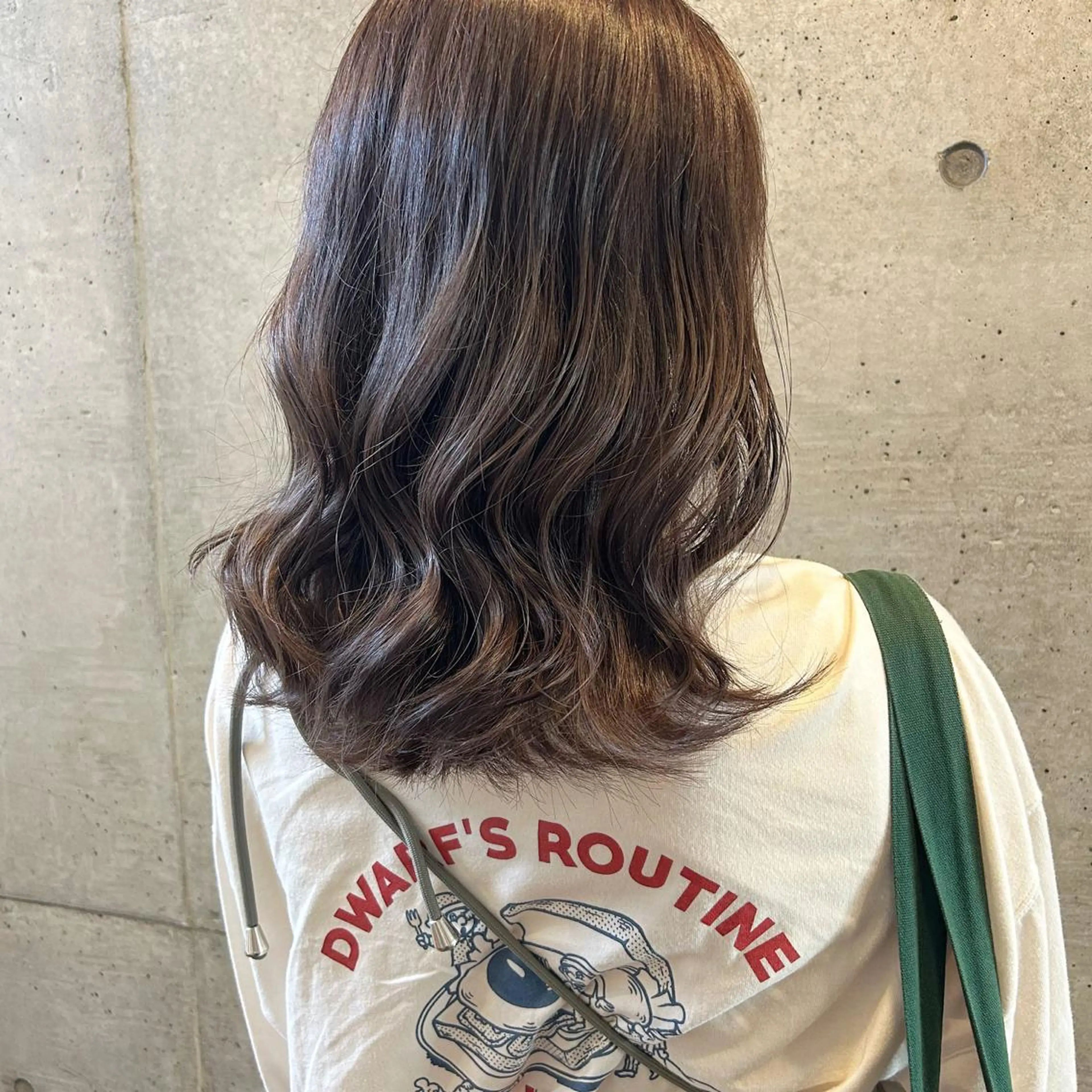 セミロング カラー ブリーチ グレージュ ラベンダーカラー ラベンダーグレージュ ラベンダーグレー 後藤紗英/髪質改善 /オリーブベージュのヘアスタイル