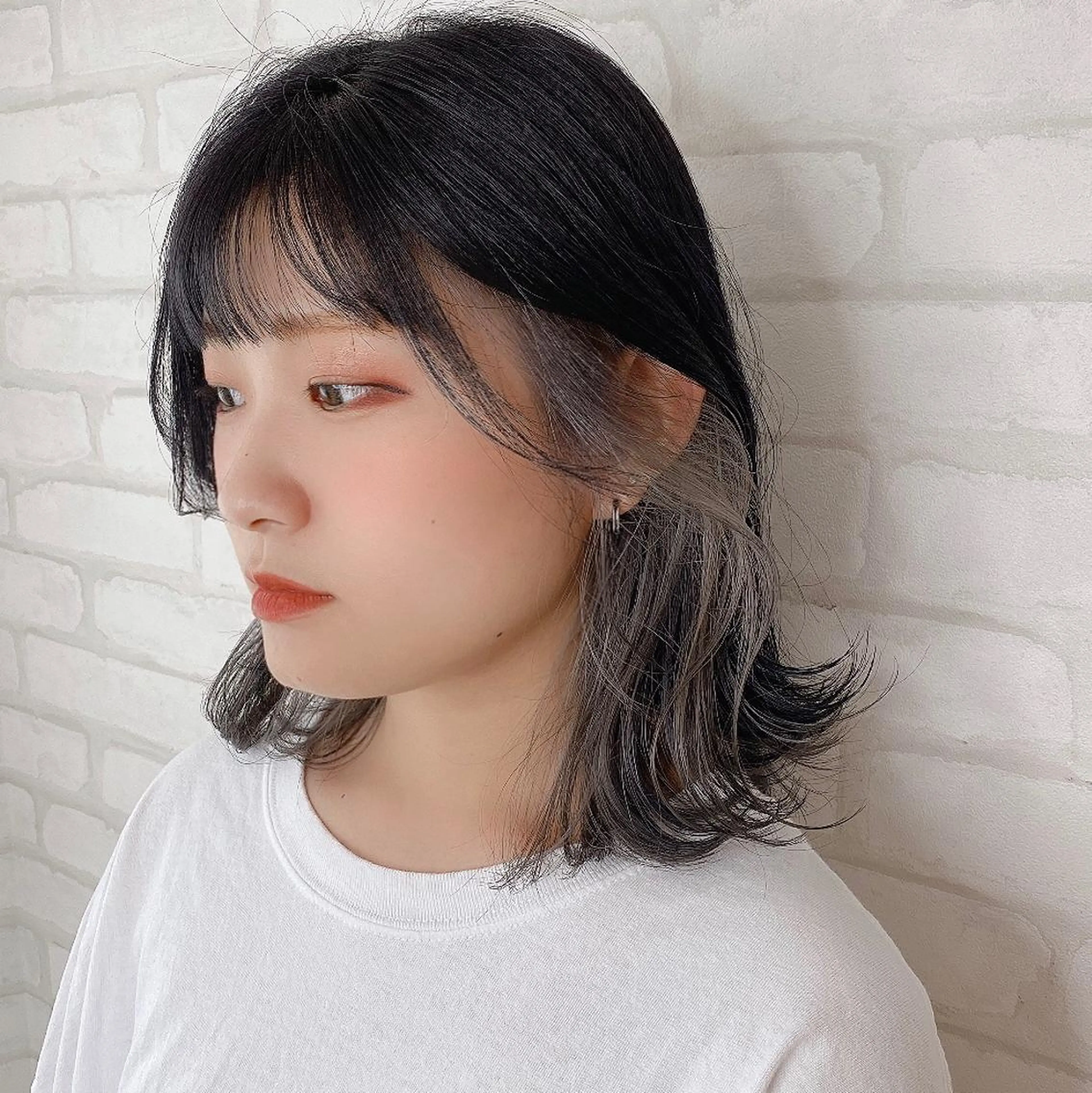 ミディアム カラー abilita AZUSAのヘアスタイル