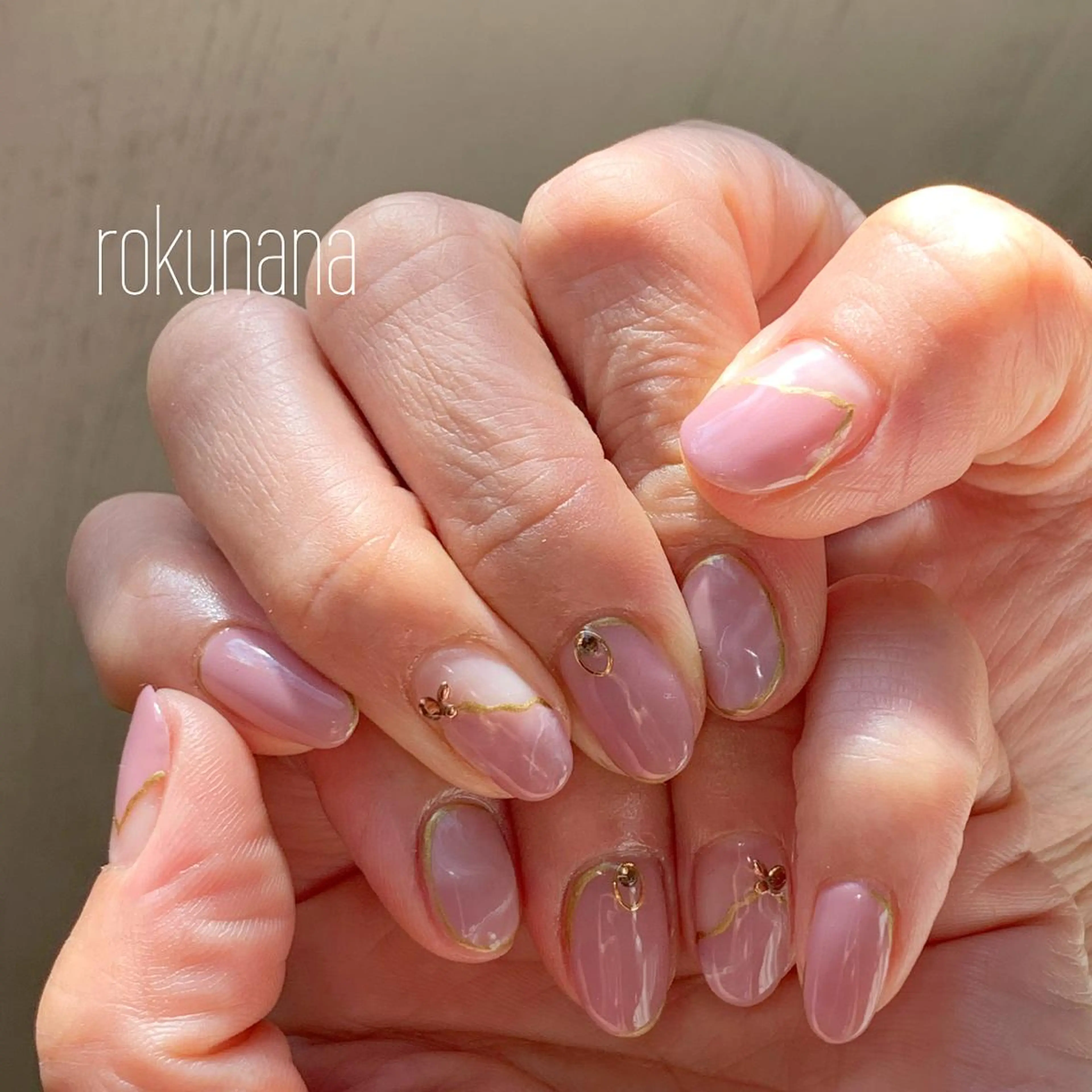 ネイル rokunana 佐野のネイルデザイン