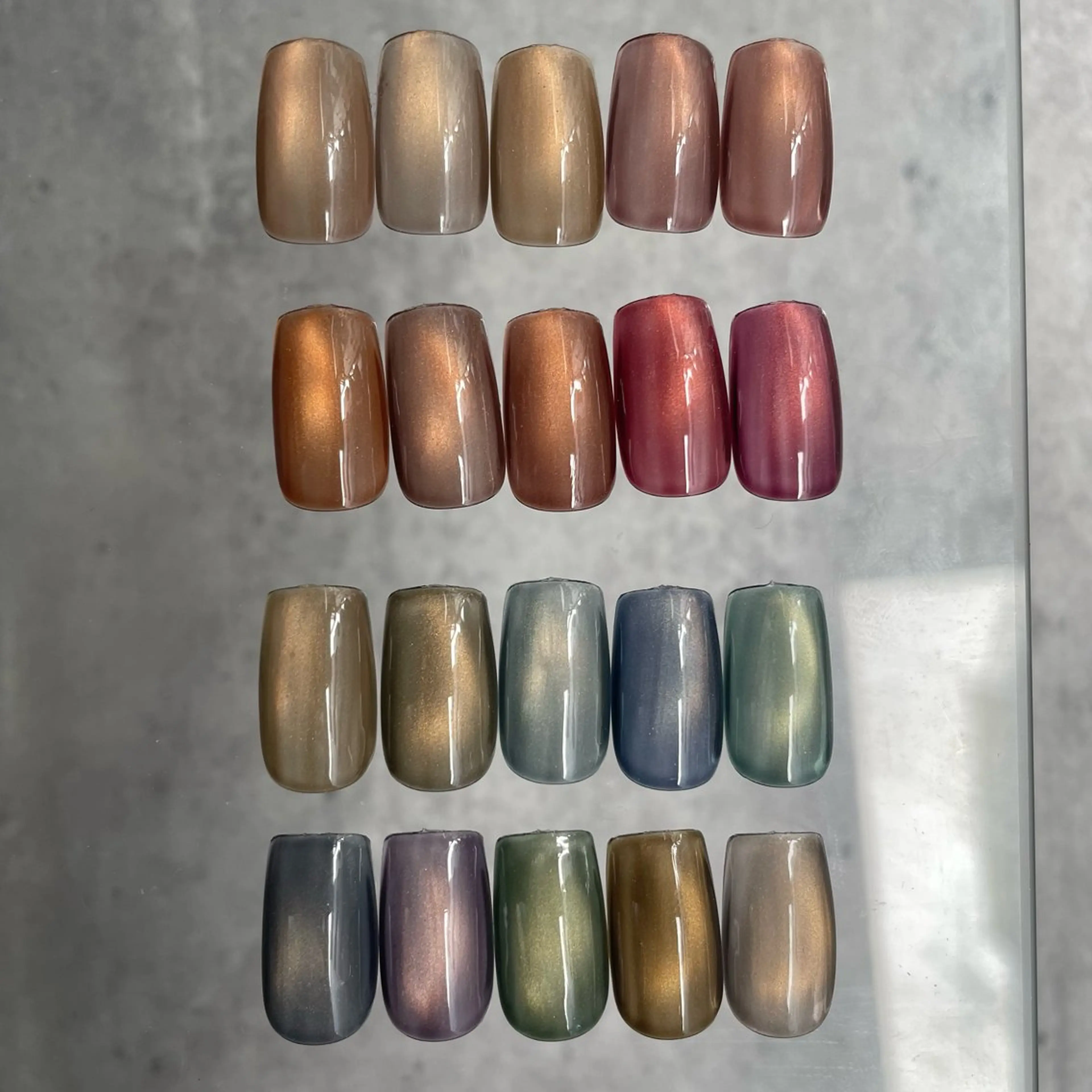 ネイル マグネットネイル -NAIL SALON-　ETORO所属・ishibashi himawariのネイルデザイン