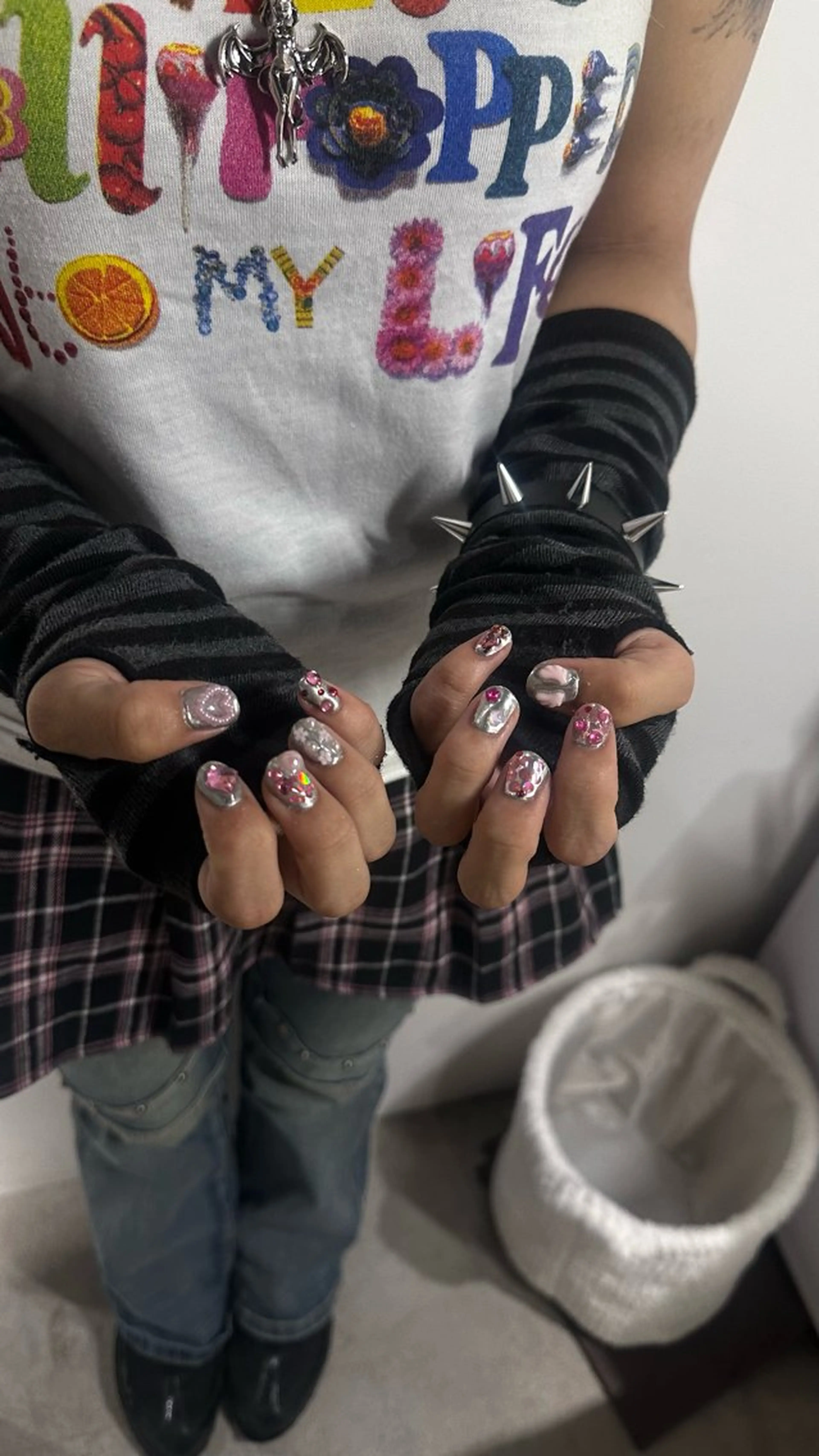 ネイル しおん⭐︎立川 sofaネイリストのネイルデザイン