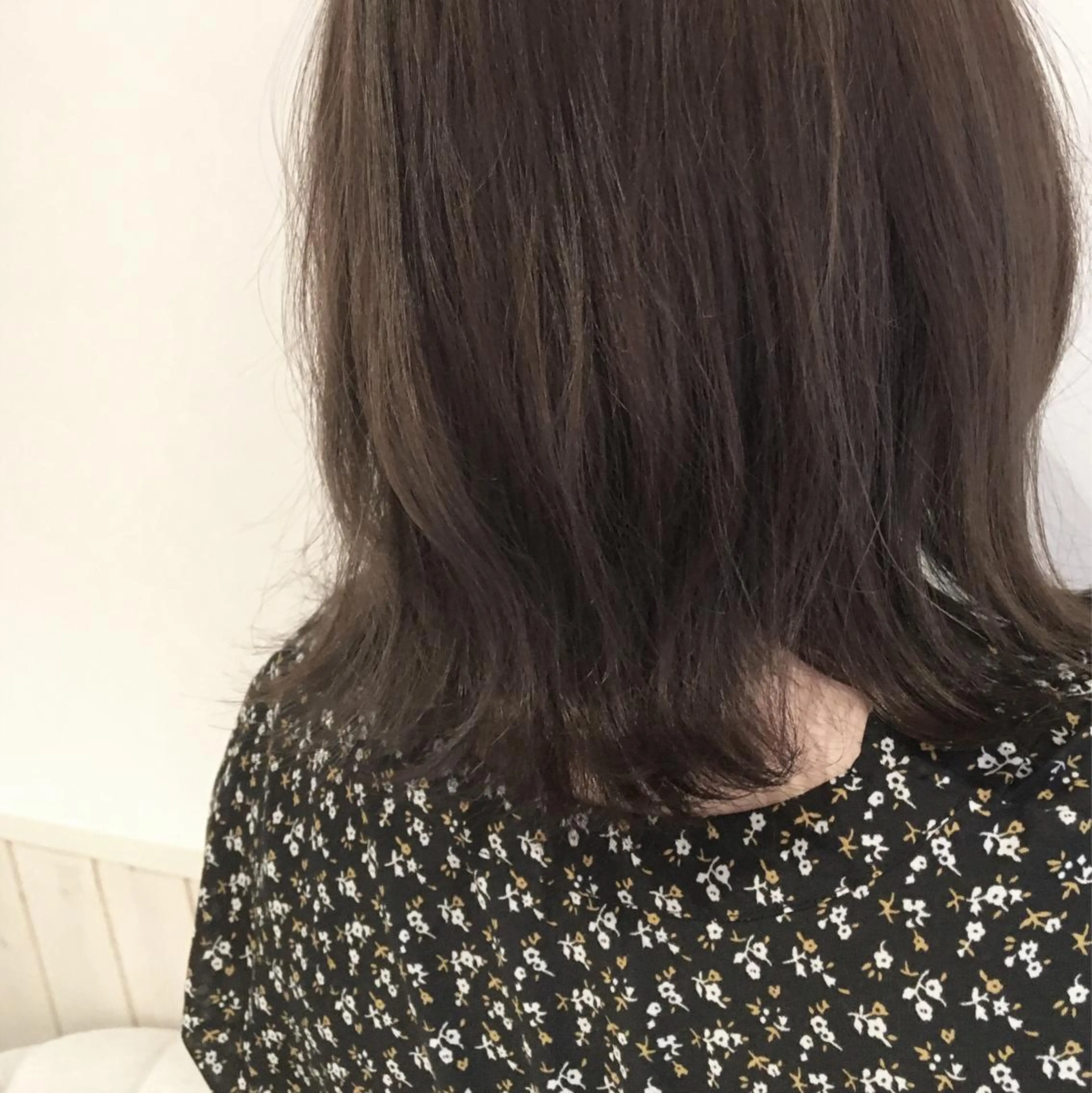 ミディアム カラー ヘアカラー 宮内 真乃のヘアスタイル